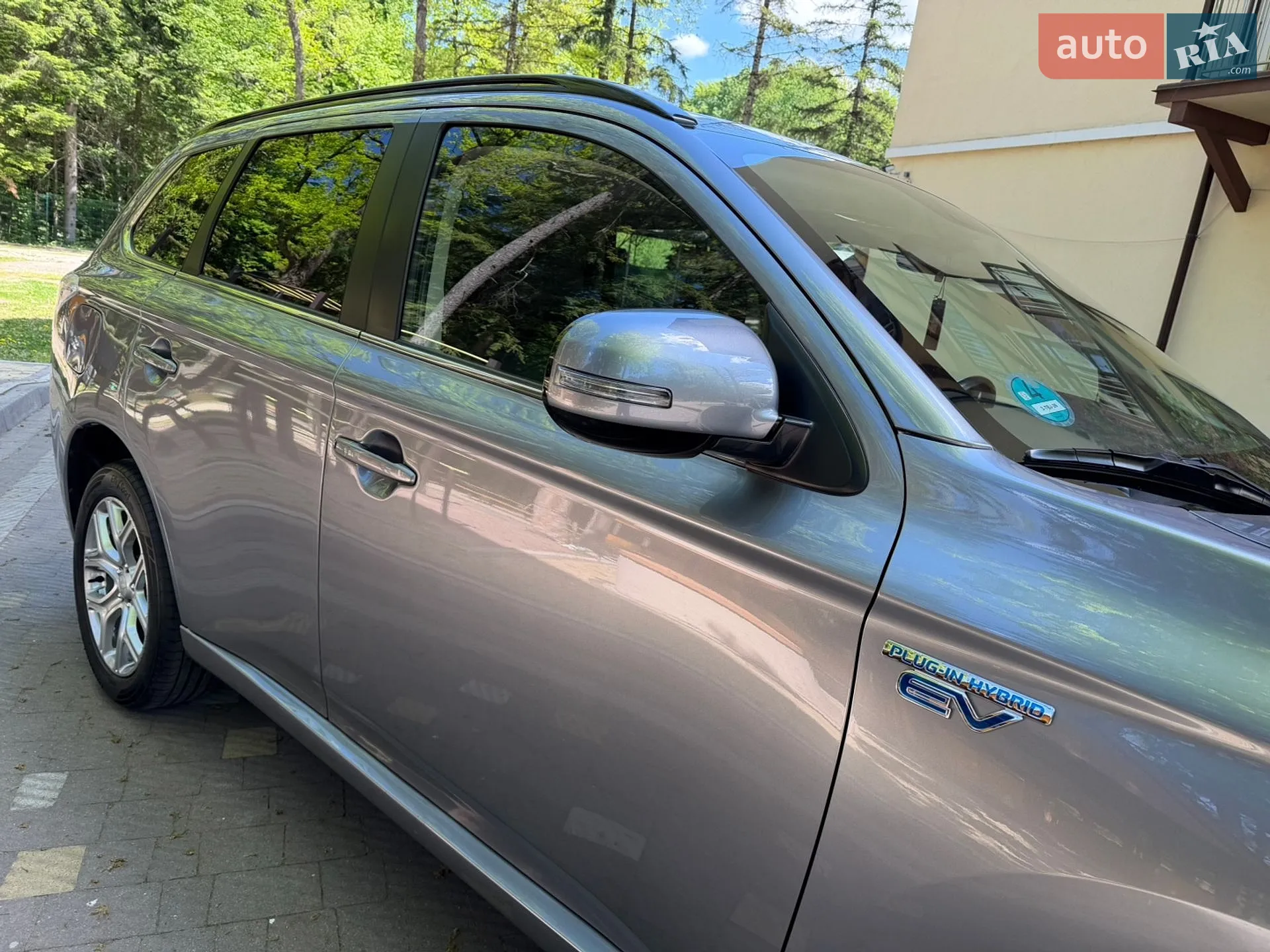 2014 Mitsubishi Outlander - мініатюра 12