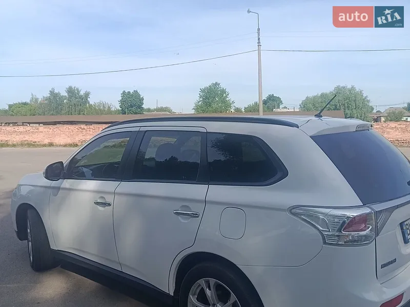 Mitsubishi Outlander 2013 VIN JMBXTGF3WDZ009791 фото оголошення 5 з 37