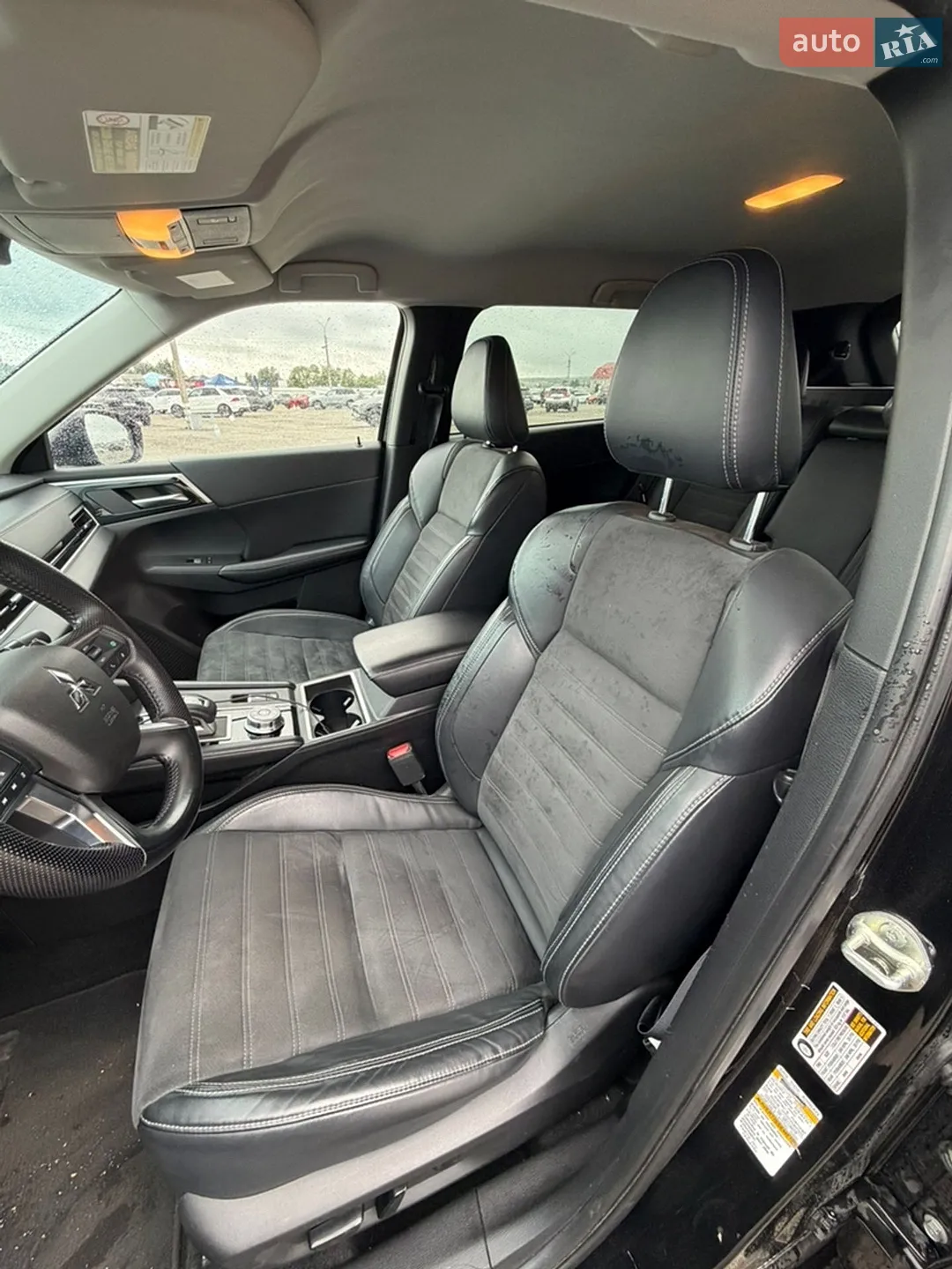 2021 Mitsubishi Outlander - мініатюра 12