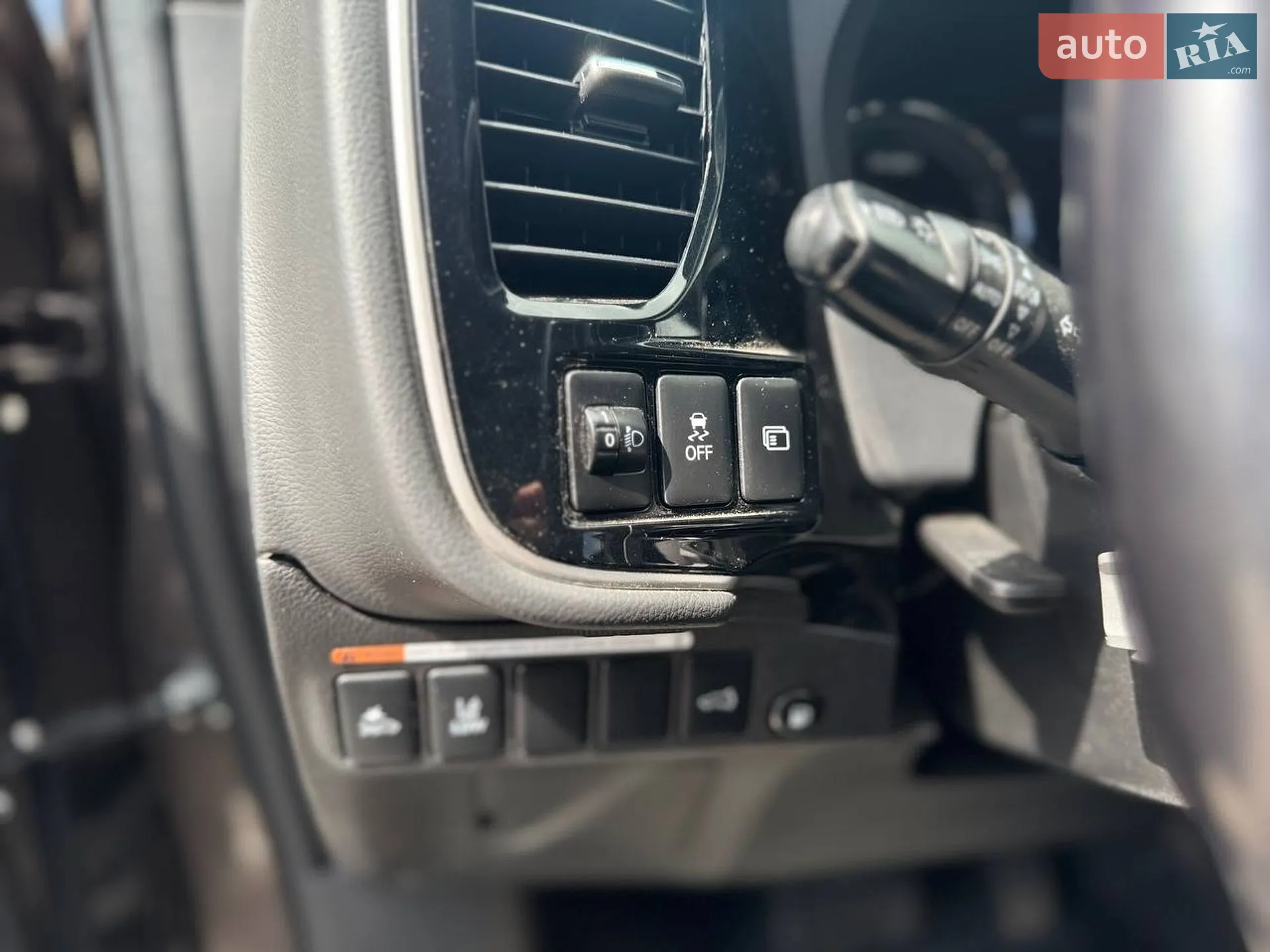 2019 Mitsubishi Outlander - мініатюра 21
