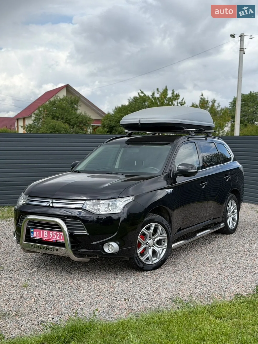 2014 Mitsubishi Outlander - фото 1