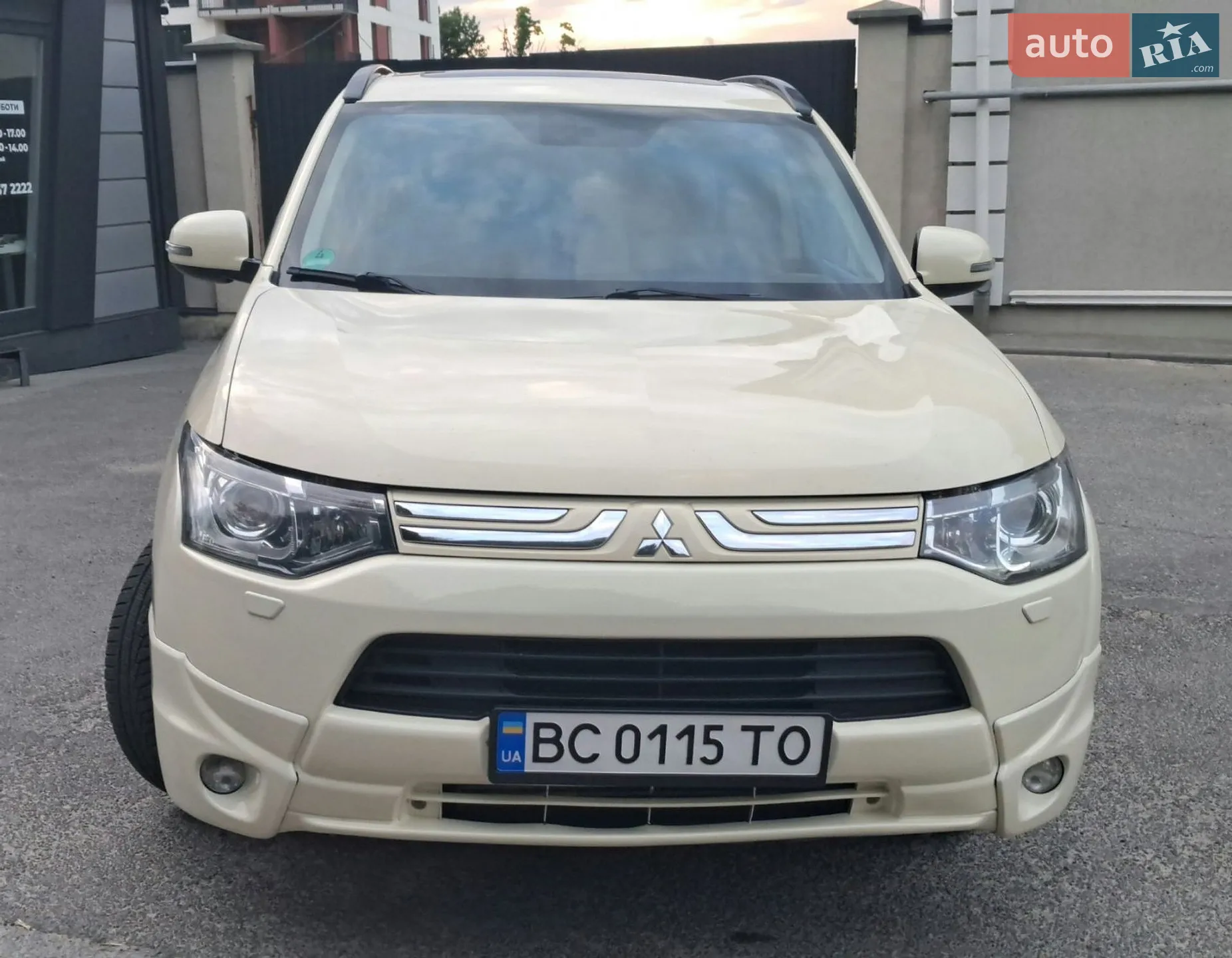 2012 Mitsubishi Outlander - мініатюра 11