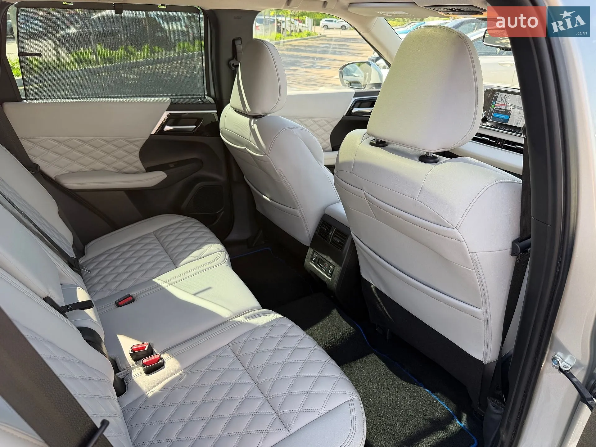 2022 Mitsubishi Outlander - мініатюра 13