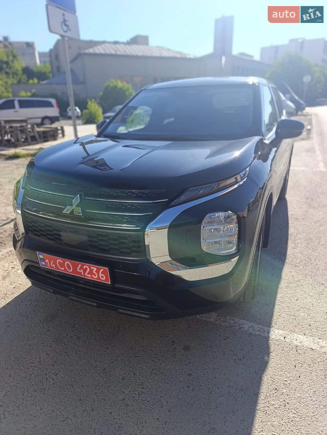 2022 Mitsubishi Outlander - мініатюра 4
