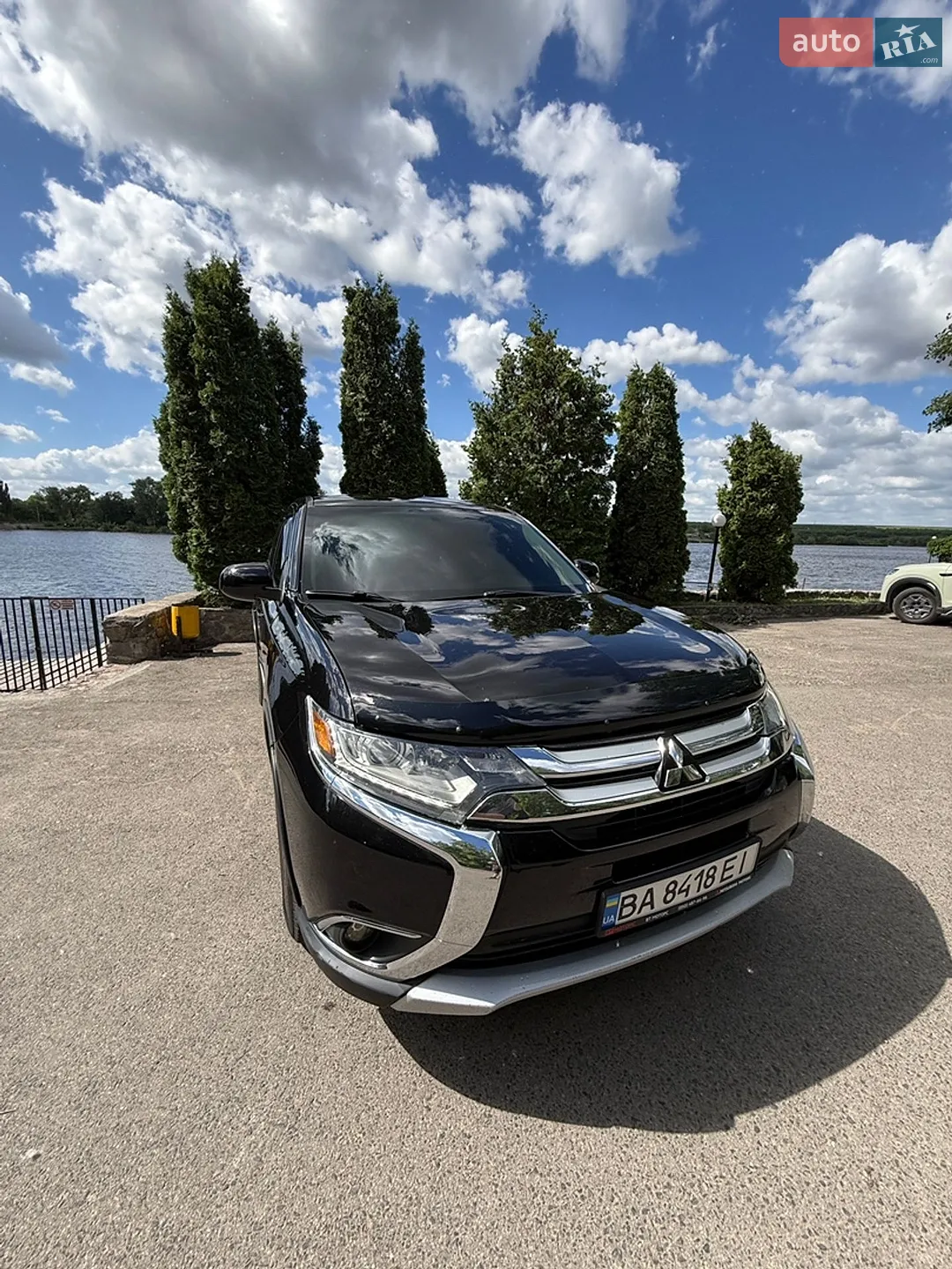 2016 Mitsubishi Outlander - мініатюра 2