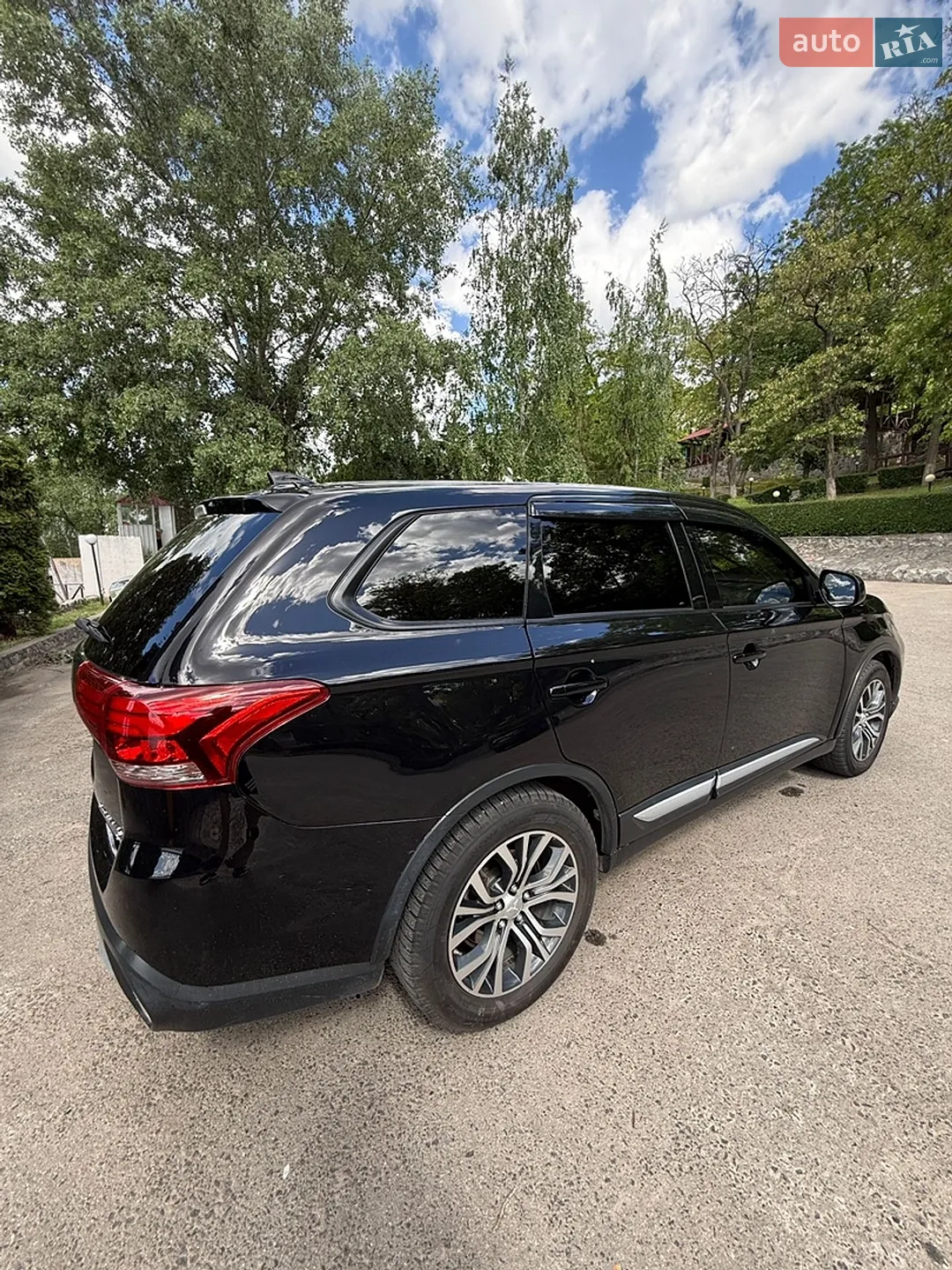 2016 Mitsubishi Outlander - мініатюра 16