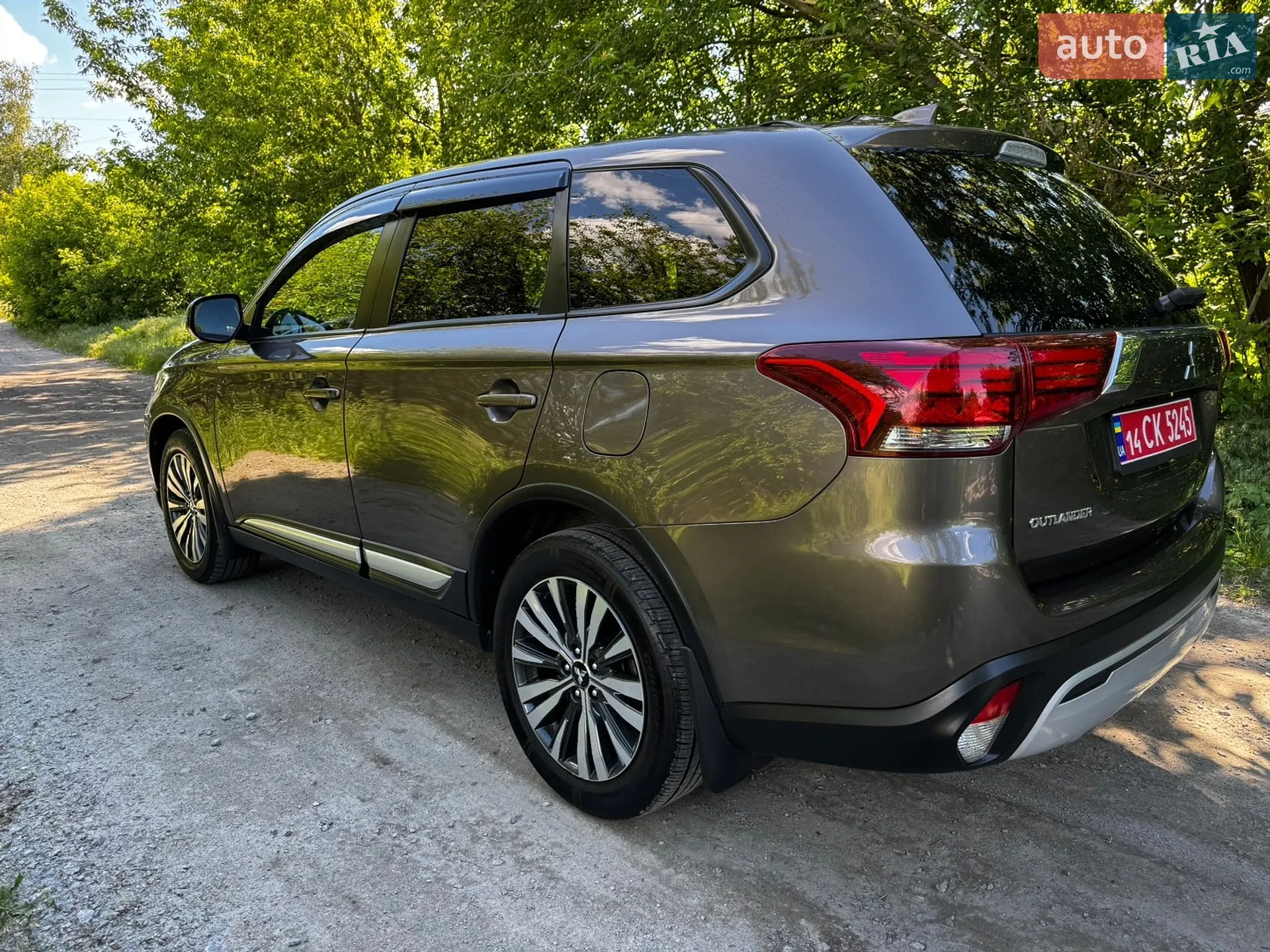 2019 Mitsubishi Outlander - мініатюра 4