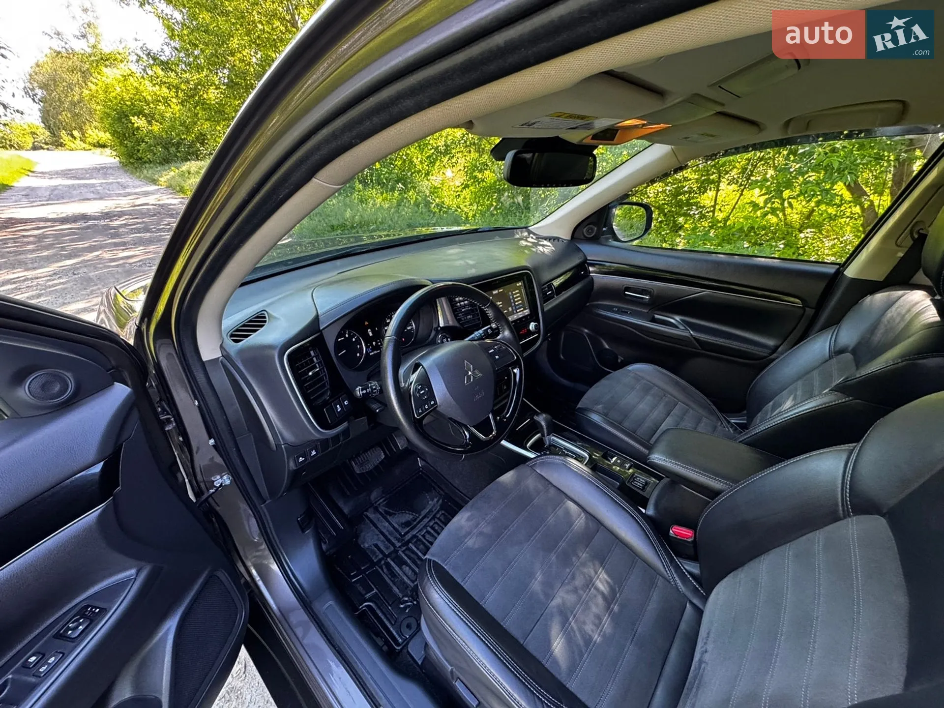 2019 Mitsubishi Outlander - мініатюра 12