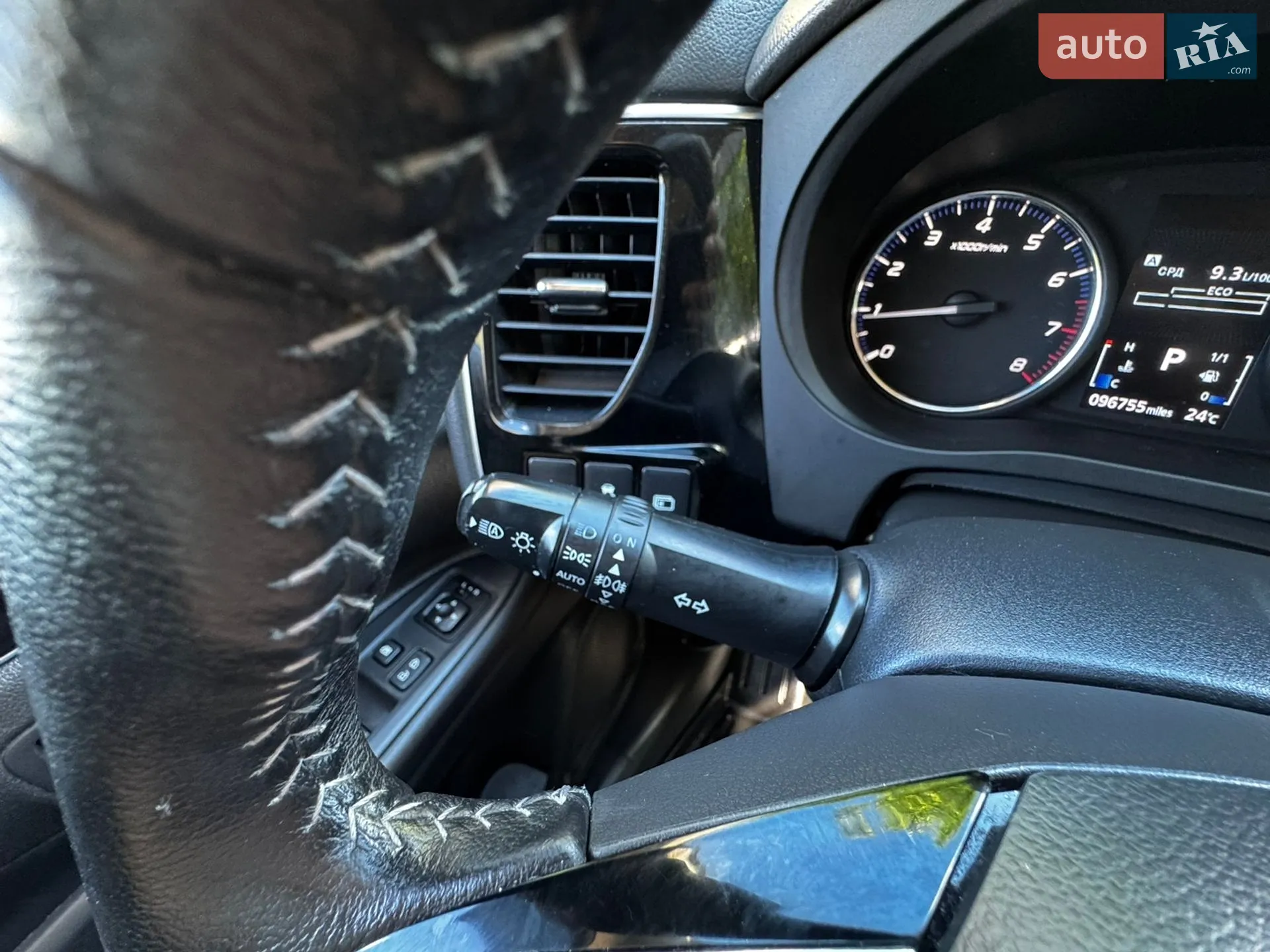 2019 Mitsubishi Outlander - мініатюра 19