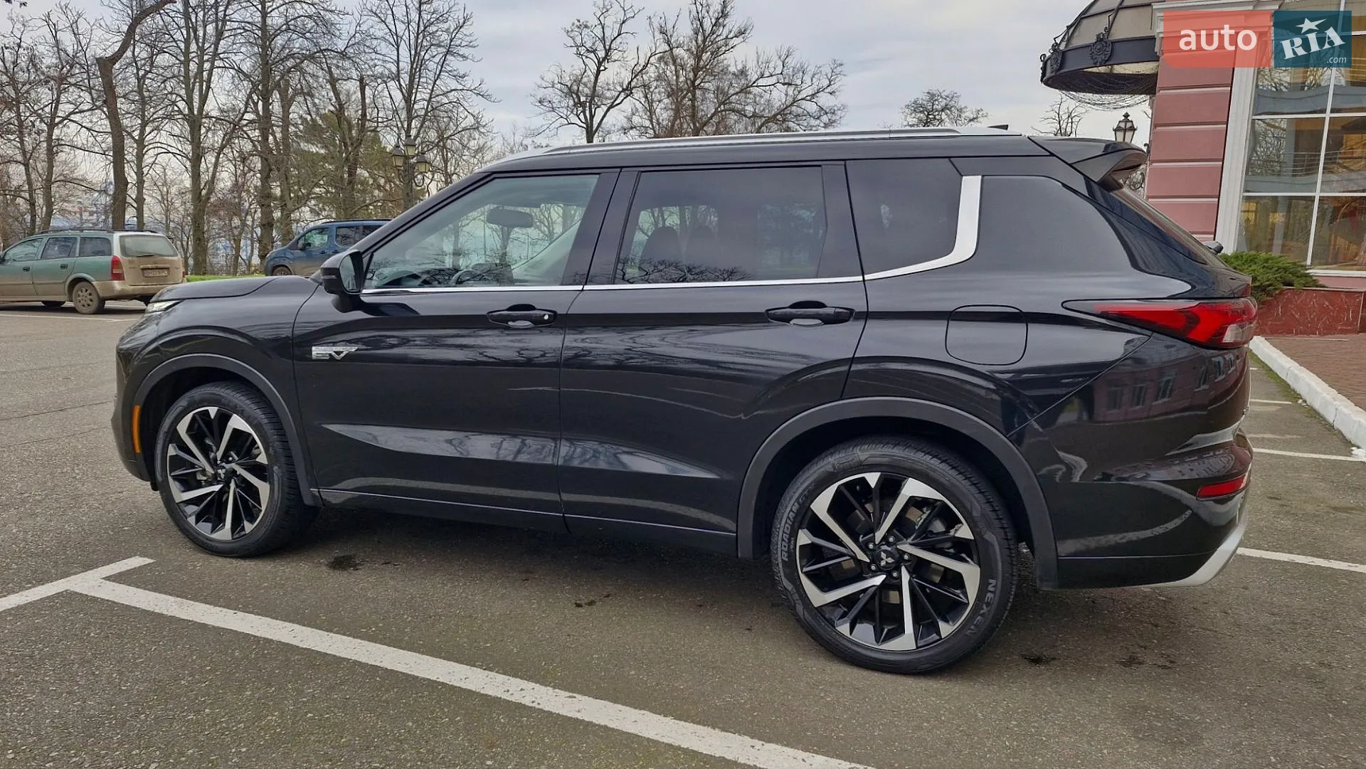 2023 Mitsubishi Outlander - мініатюра 10