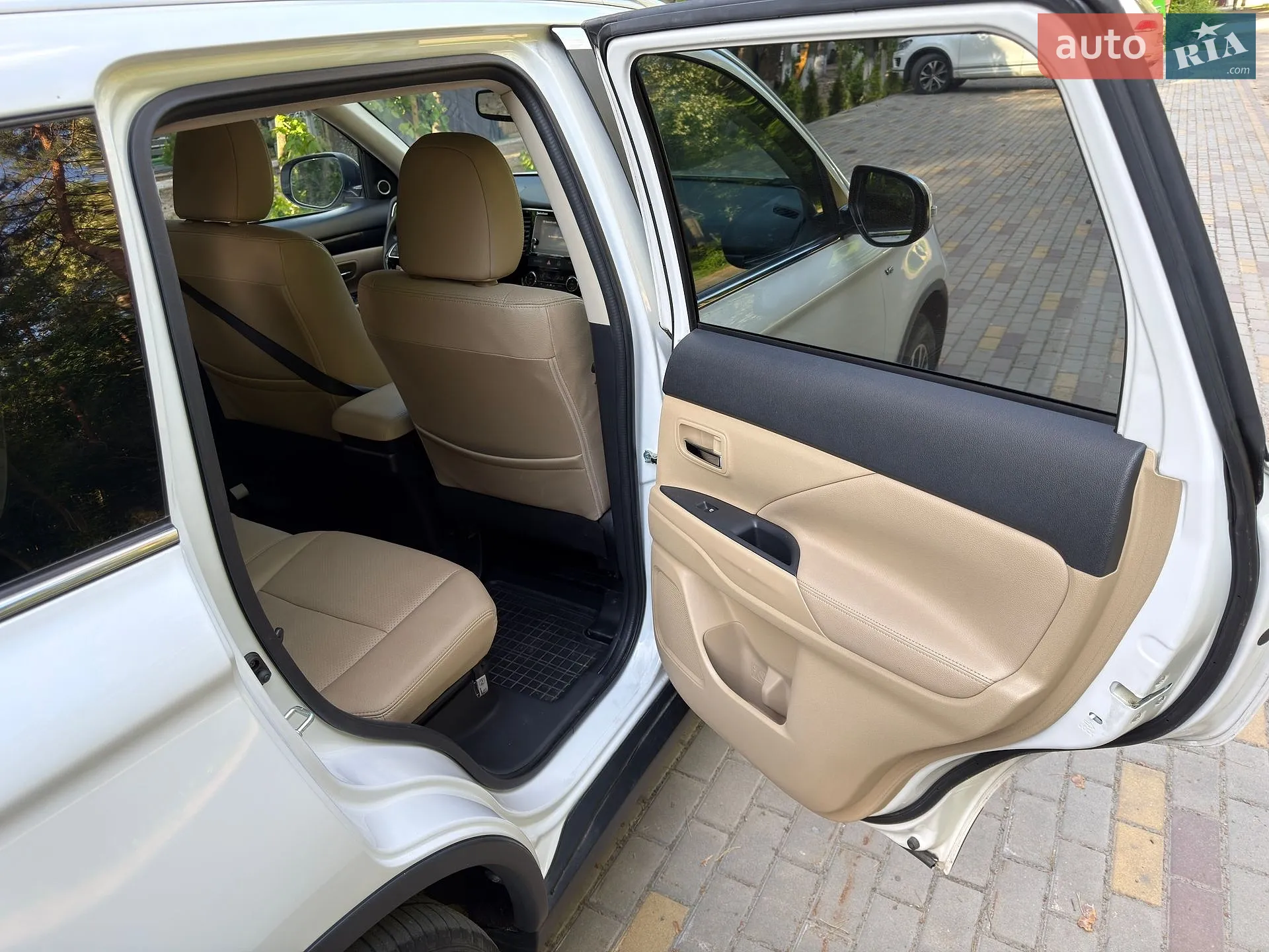 2018 Mitsubishi Outlander - мініатюра 30