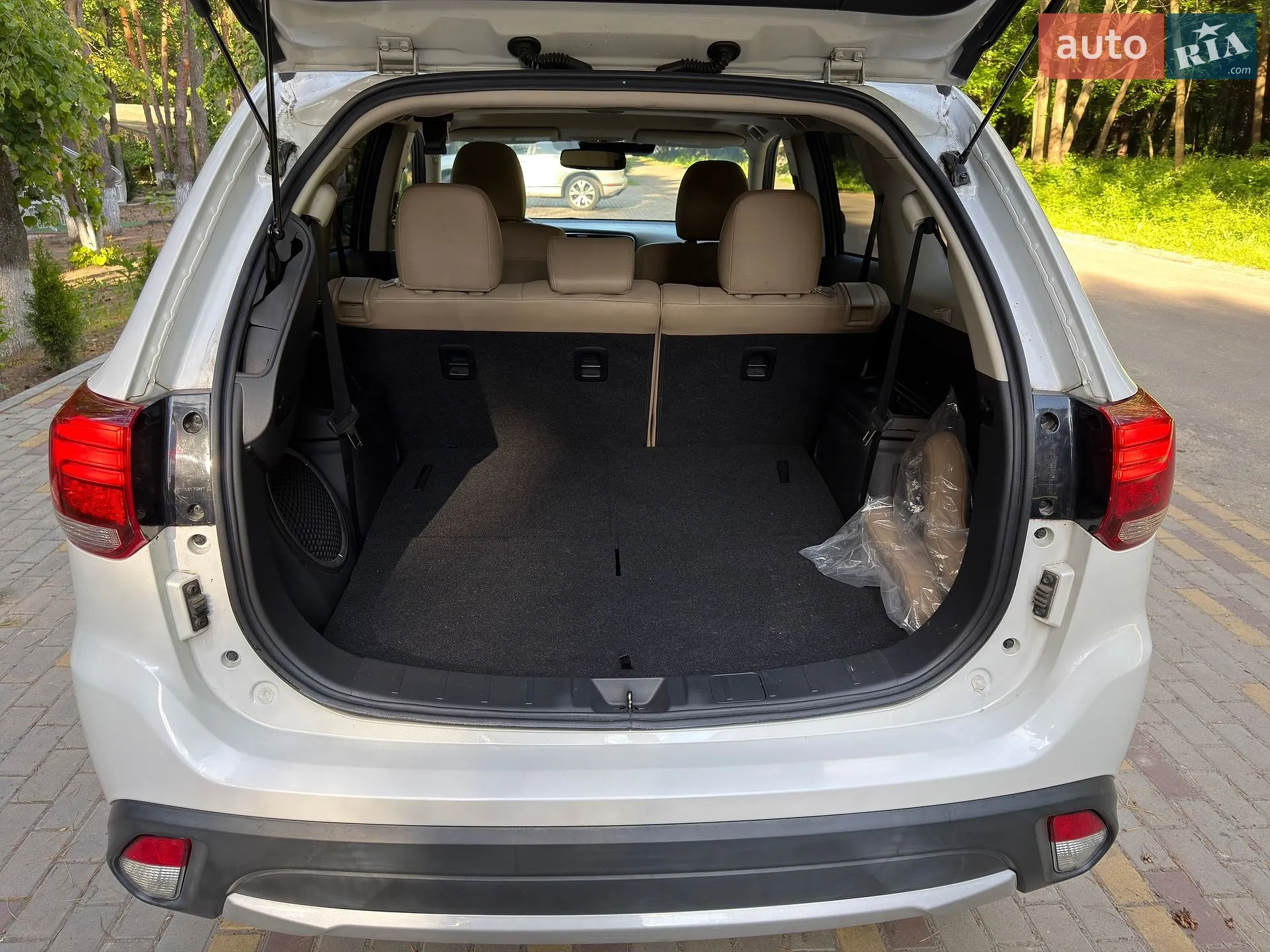 2018 Mitsubishi Outlander - мініатюра 38