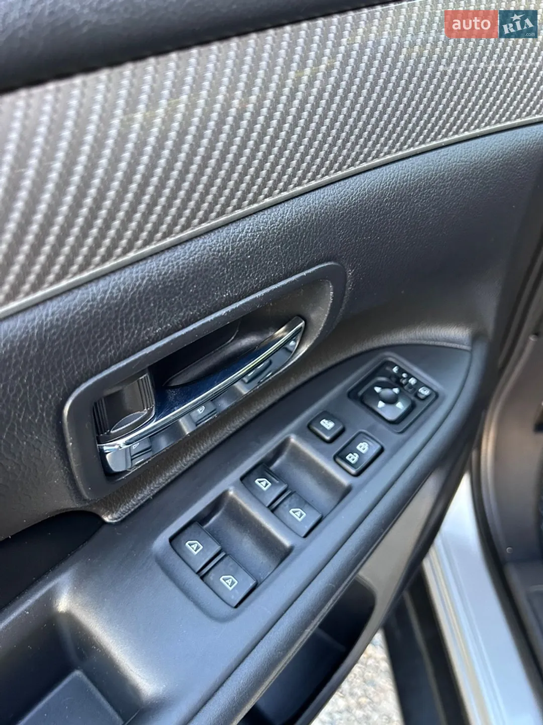 2018 Mitsubishi Outlander - мініатюра 26