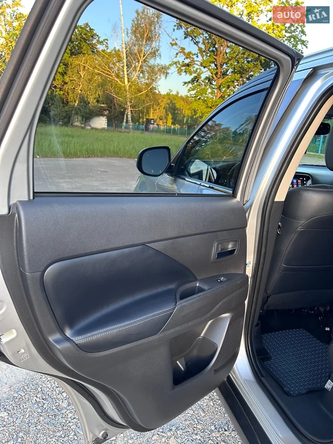 2018 Mitsubishi Outlander - мініатюра 28