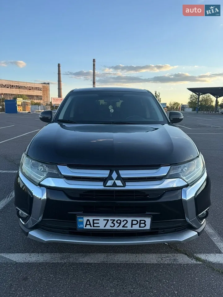 2018 Mitsubishi Outlander - мініатюра 15