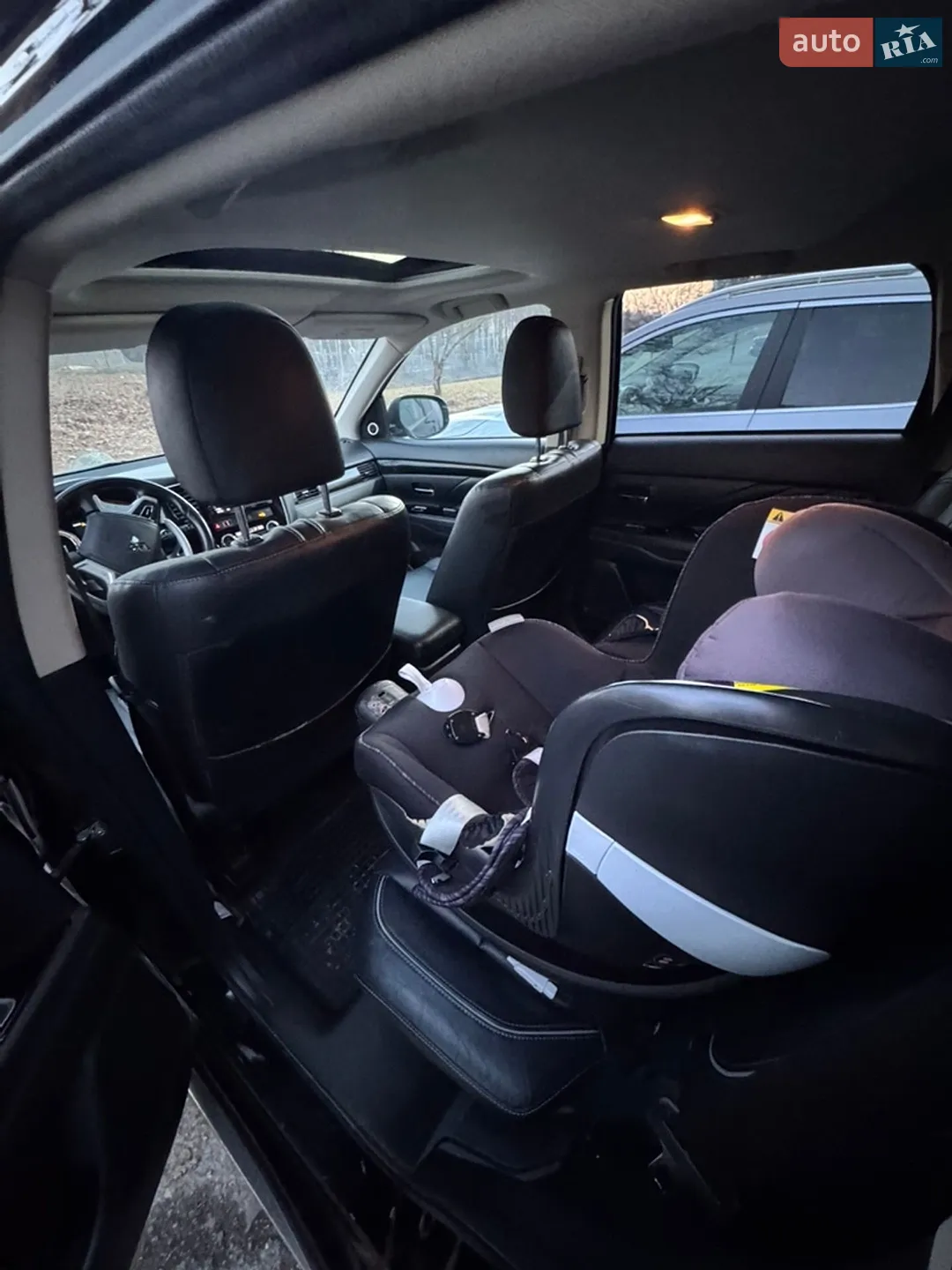 2016 Mitsubishi Outlander - мініатюра 3