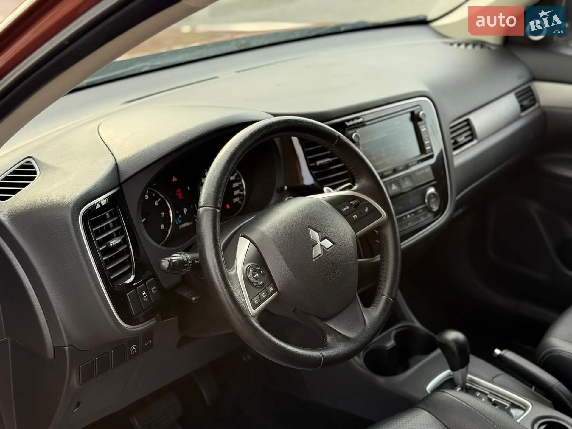 2012 Mitsubishi Outlander - мініатюра 31