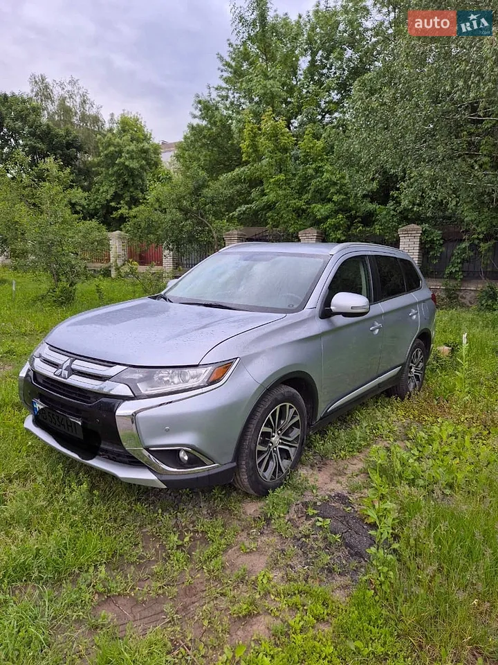 2017 Mitsubishi Outlander - мініатюра 26