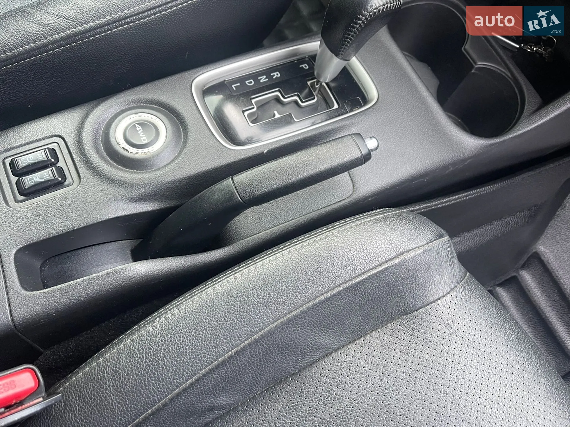 2014 Mitsubishi Outlander - мініатюра 8
