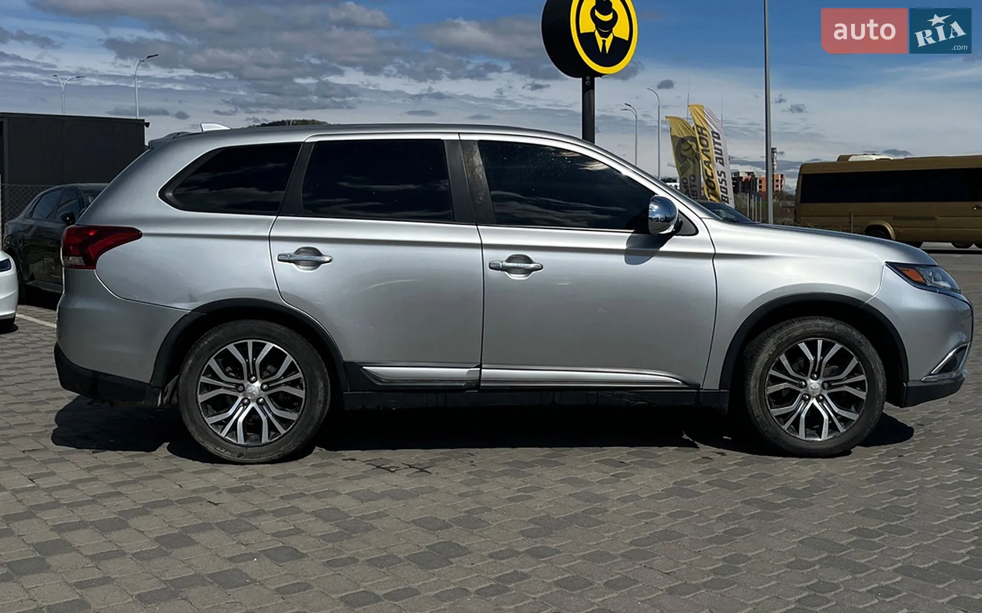 2018 Mitsubishi Outlander - мініатюра 8