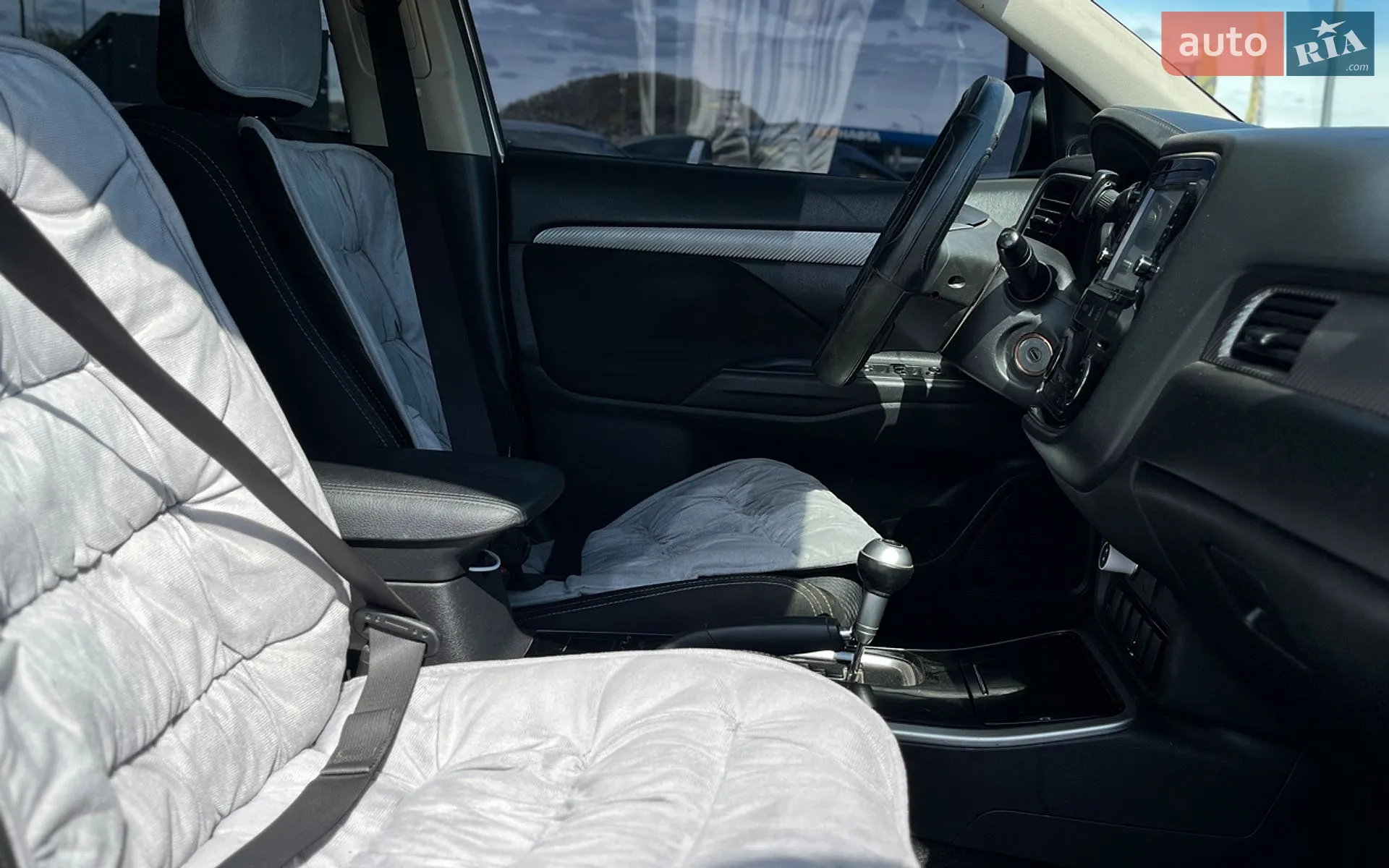 2018 Mitsubishi Outlander - мініатюра 21