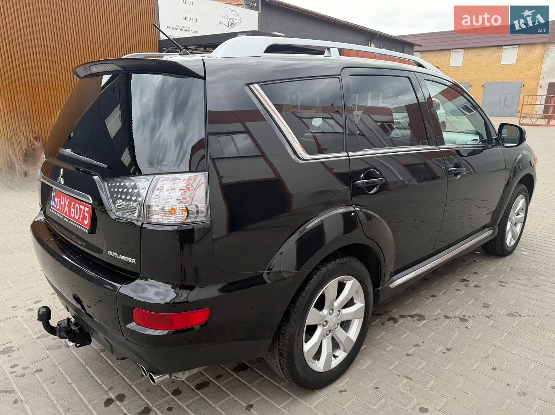 2010 Mitsubishi Outlander - мініатюра 8