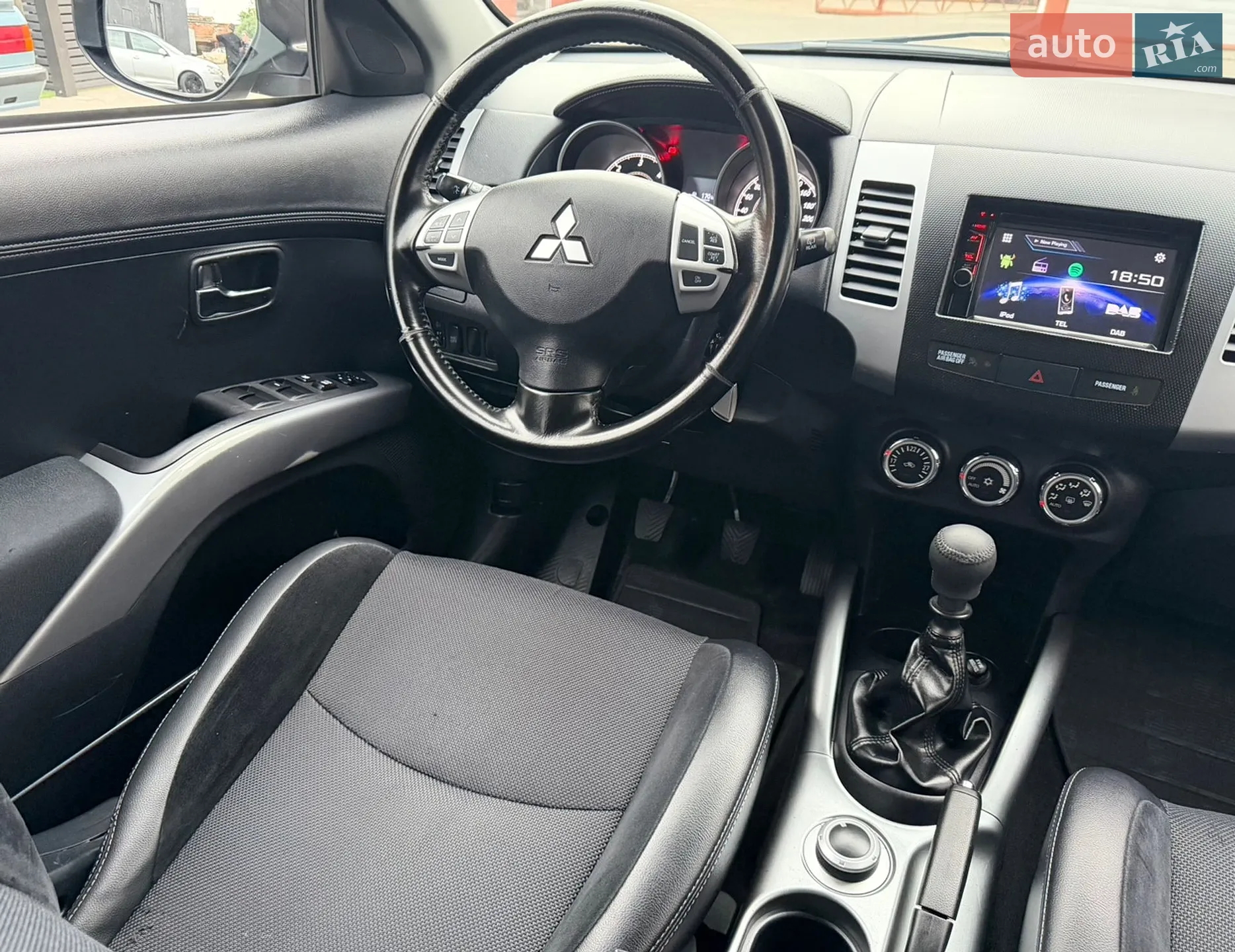 2010 Mitsubishi Outlander - мініатюра 23