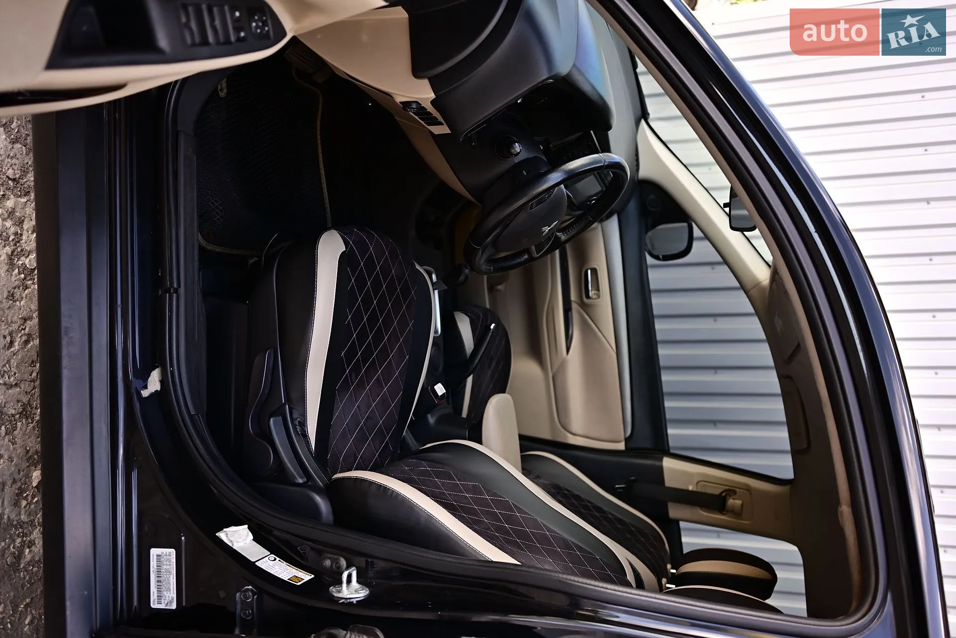 2013 Mitsubishi Outlander - мініатюра 11