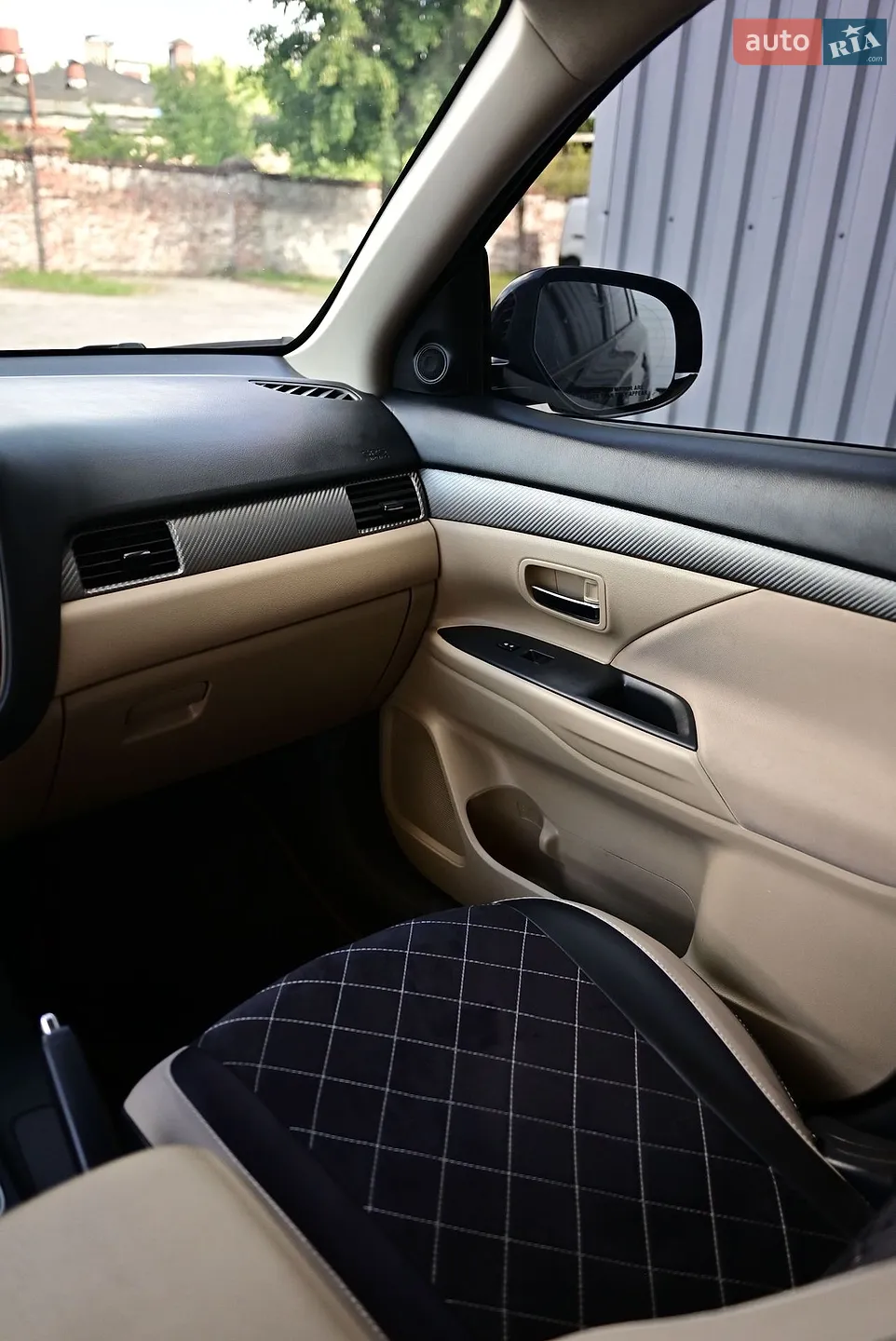 2013 Mitsubishi Outlander - мініатюра 18