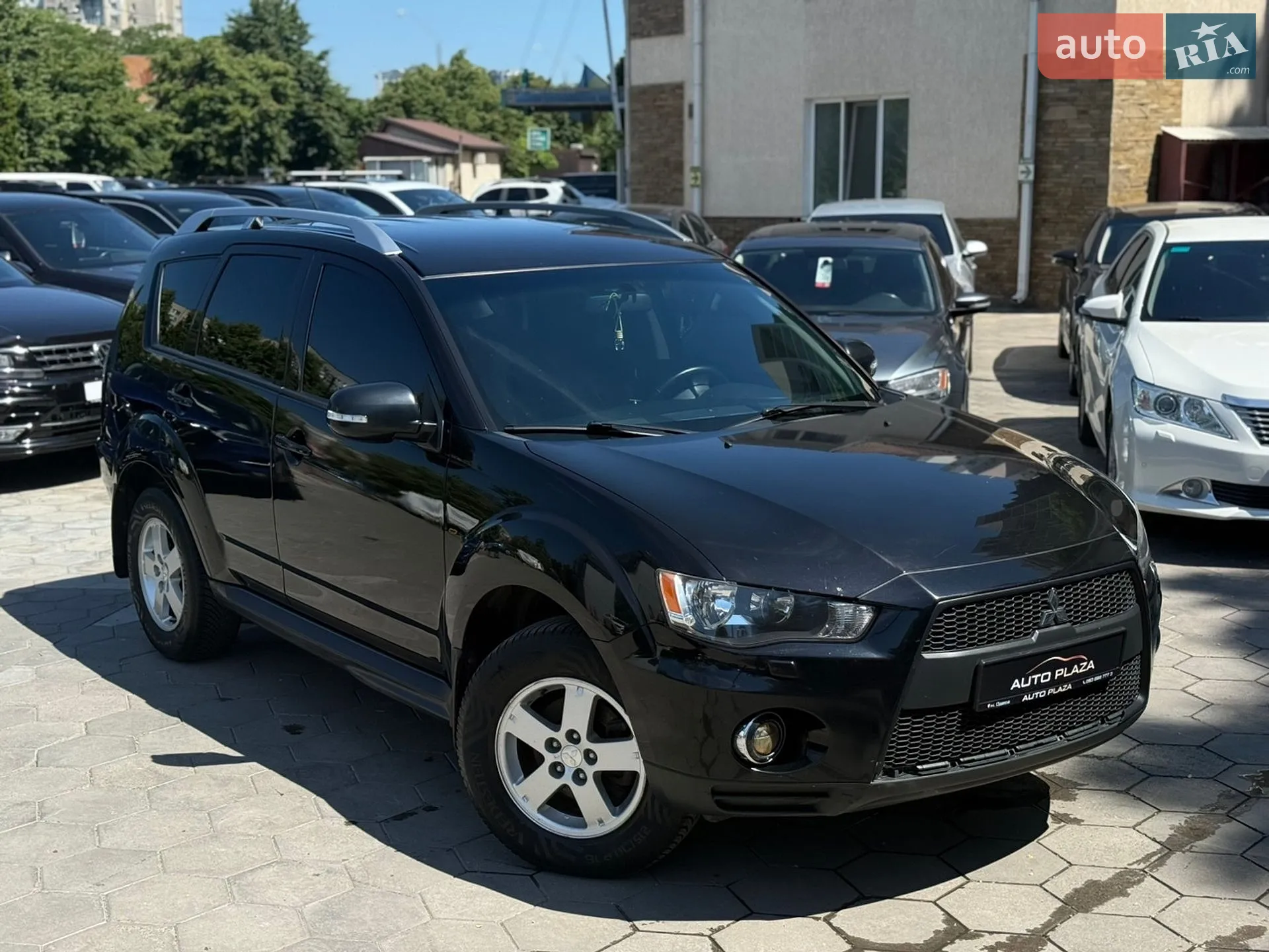 2010 Mitsubishi Outlander - мініатюра 13
