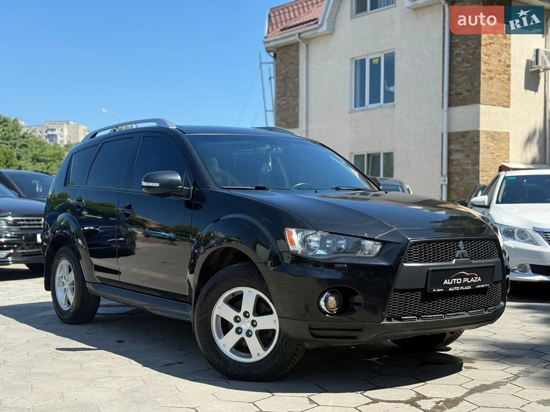 2010 Mitsubishi Outlander - мініатюра 14