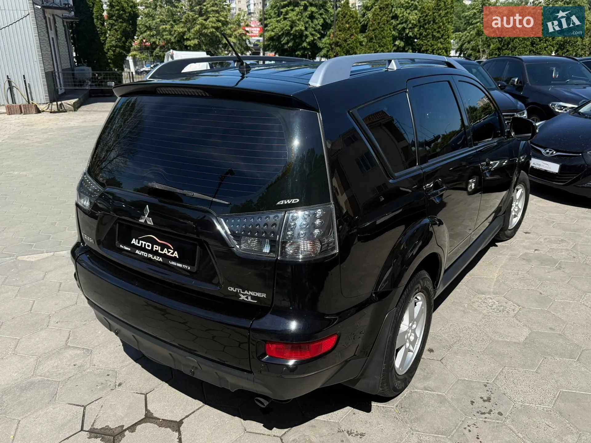2010 Mitsubishi Outlander - мініатюра 19