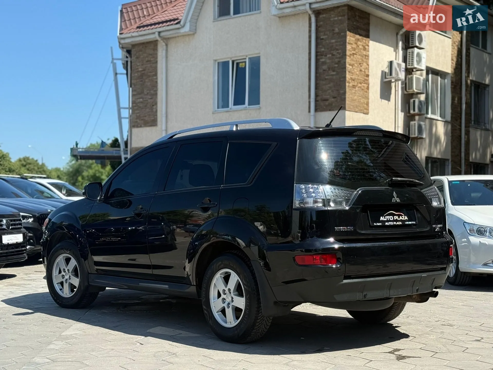 2010 Mitsubishi Outlander - мініатюра 32