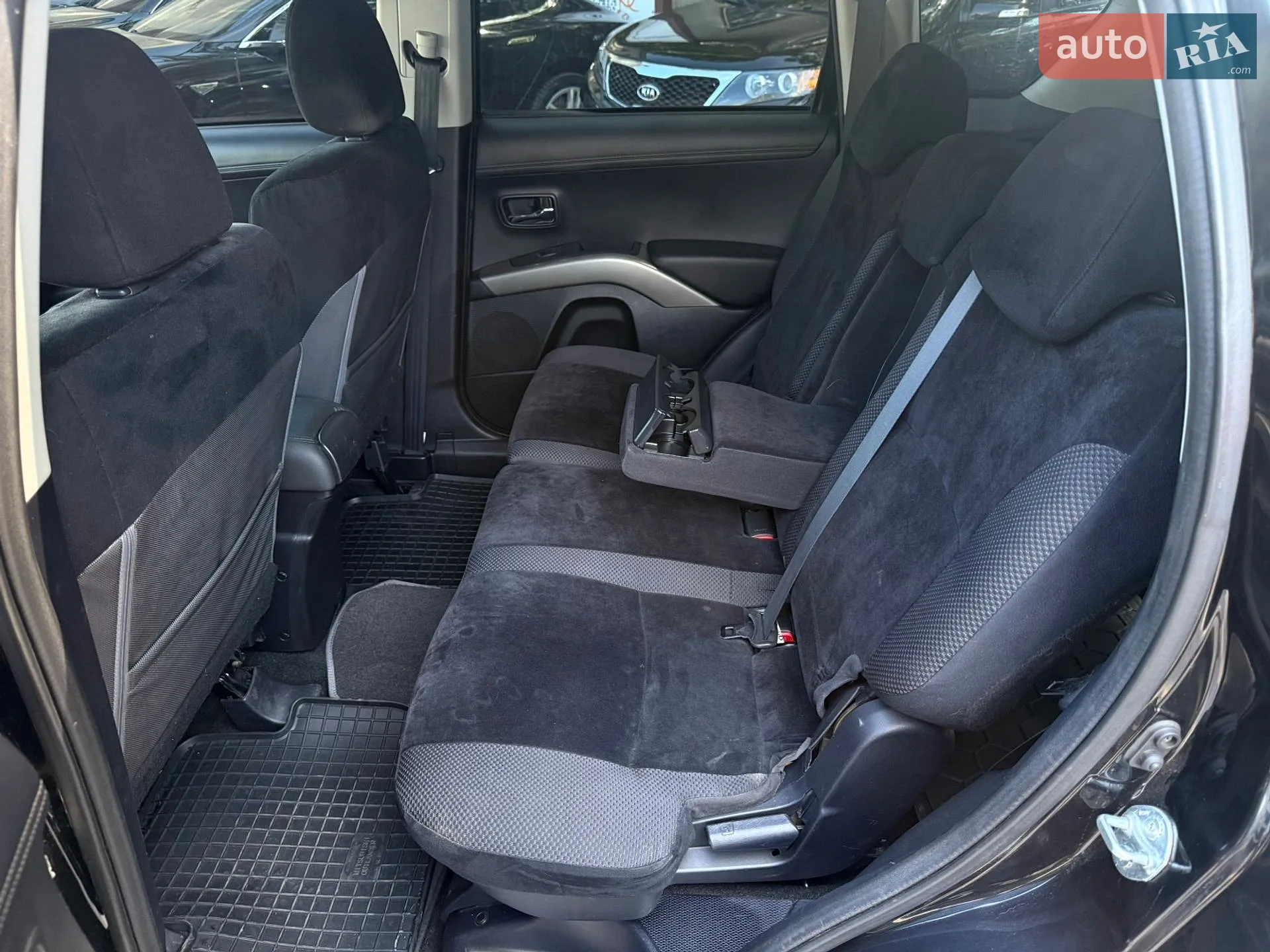 2010 Mitsubishi Outlander - мініатюра 36