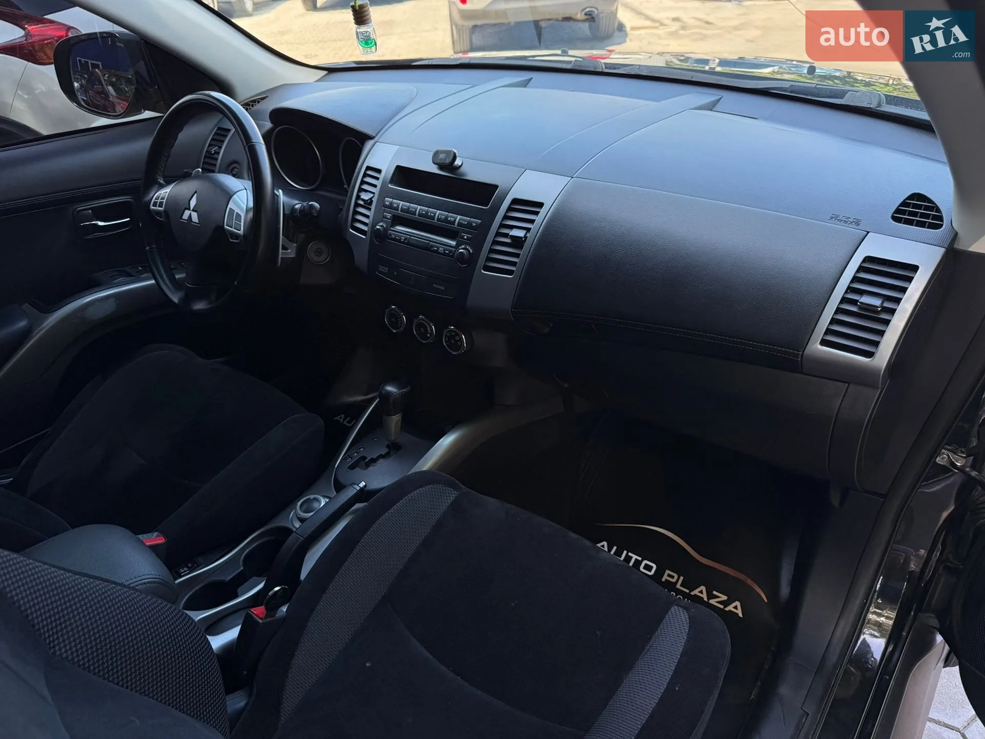2010 Mitsubishi Outlander - мініатюра 39