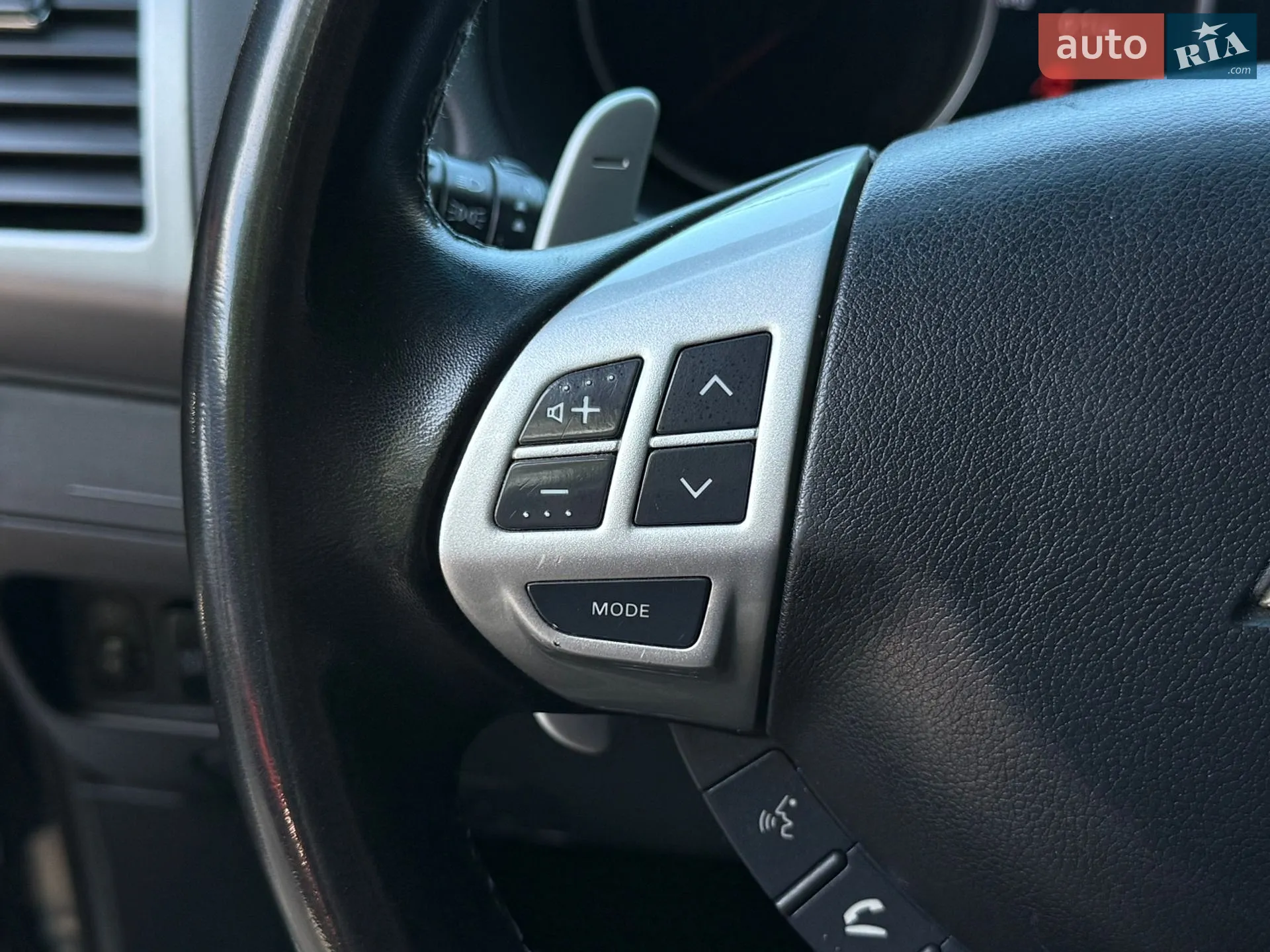 2010 Mitsubishi Outlander - мініатюра 48