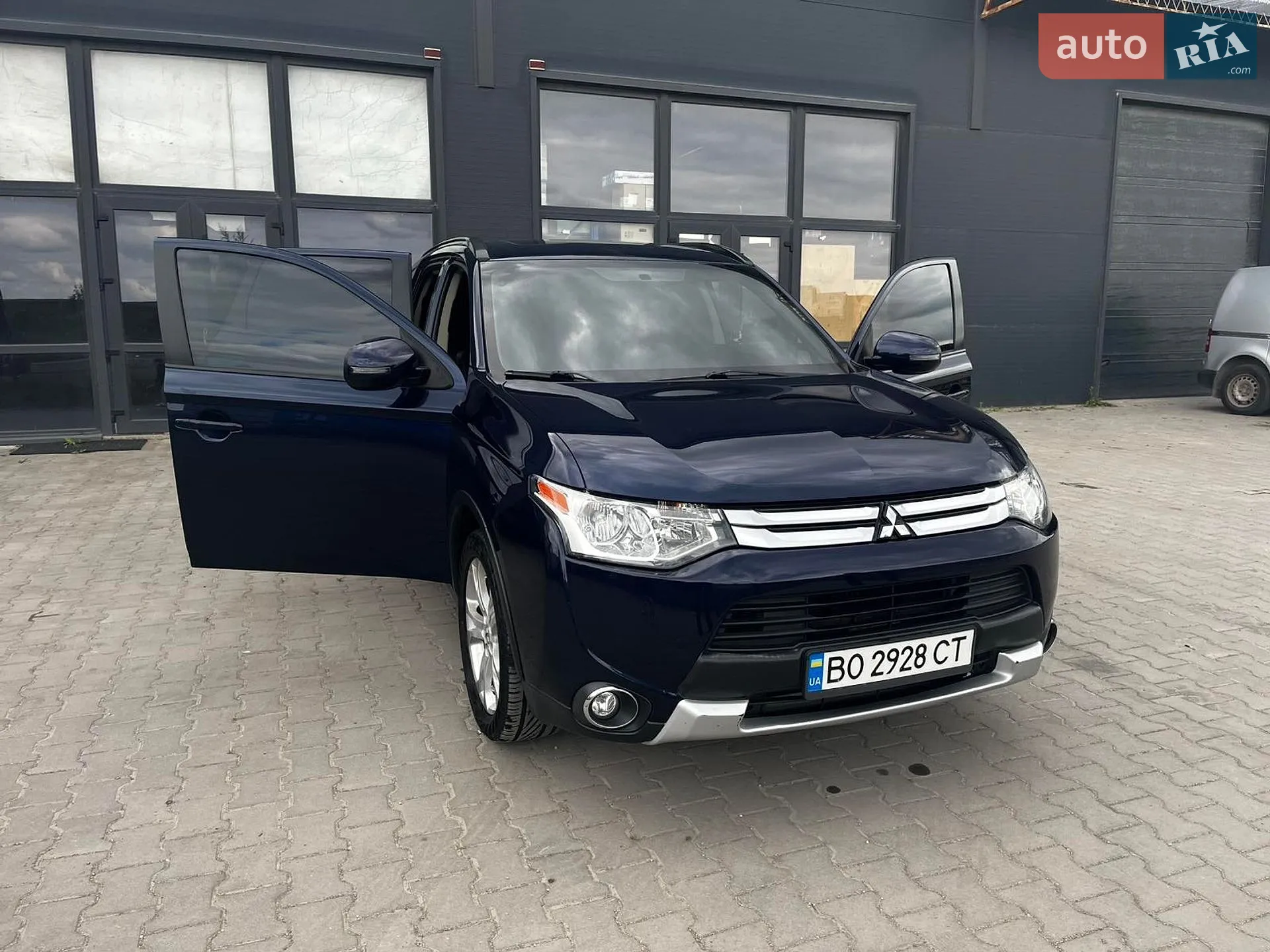 2014 Mitsubishi Outlander - мініатюра 20