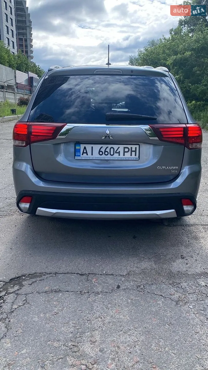 2016 Mitsubishi Outlander - мініатюра 3