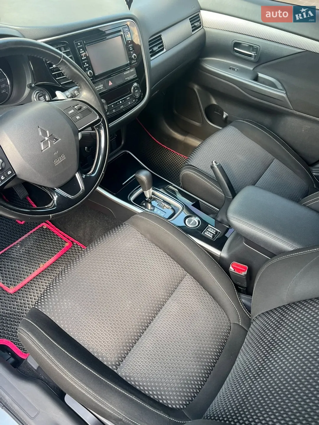 2017 Mitsubishi Outlander - мініатюра 4