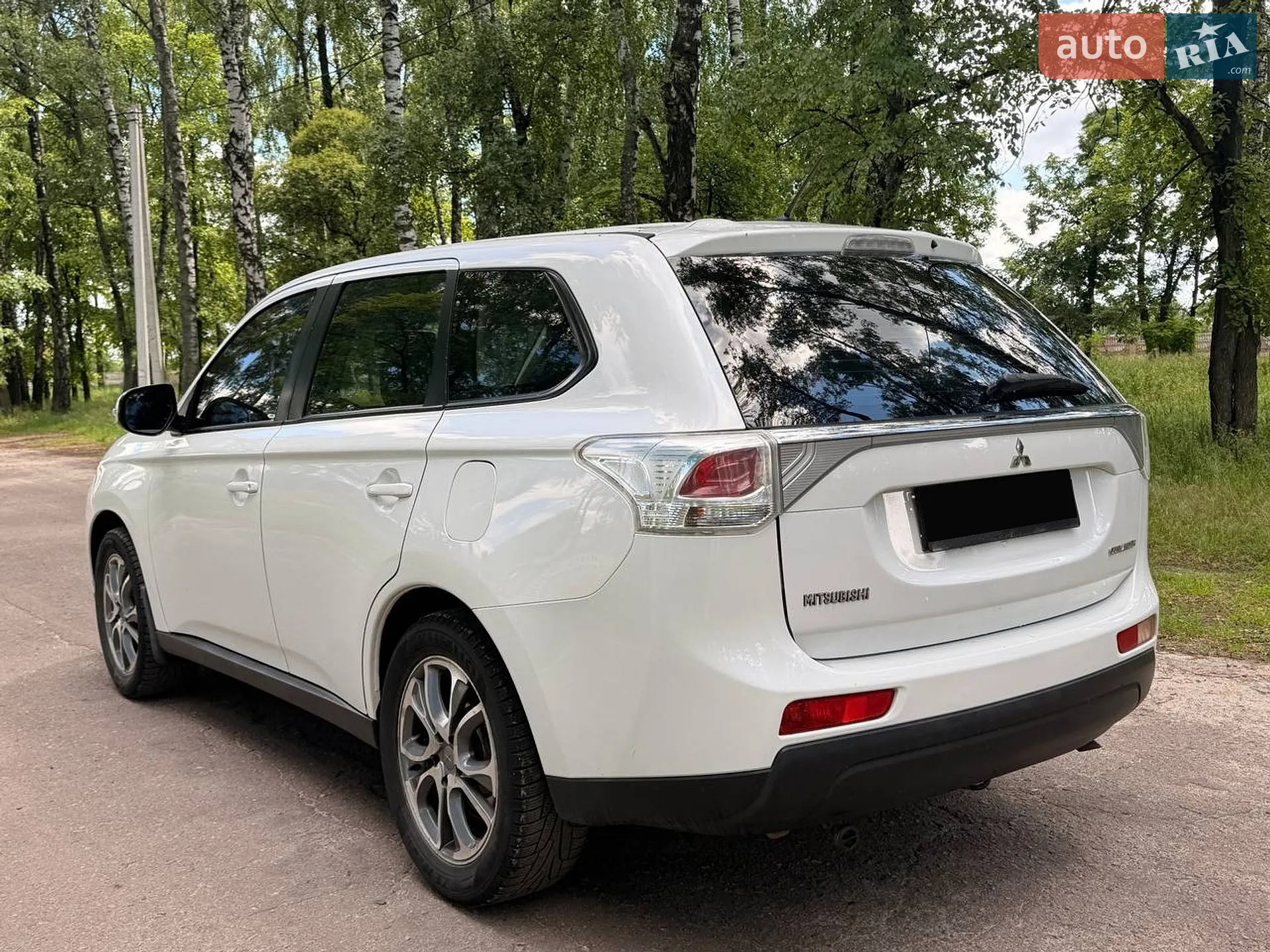 2014 Mitsubishi Outlander - мініатюра 13