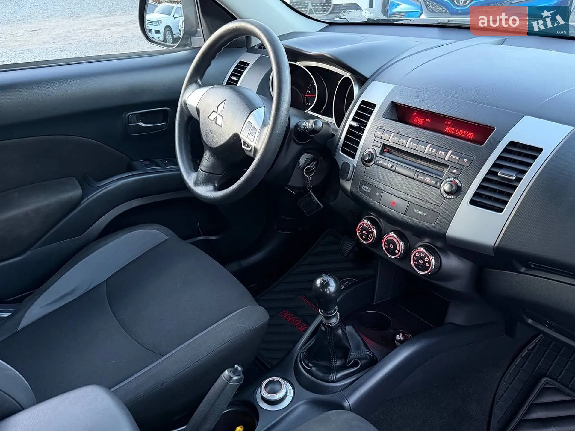 2011 Mitsubishi Outlander - мініатюра 34