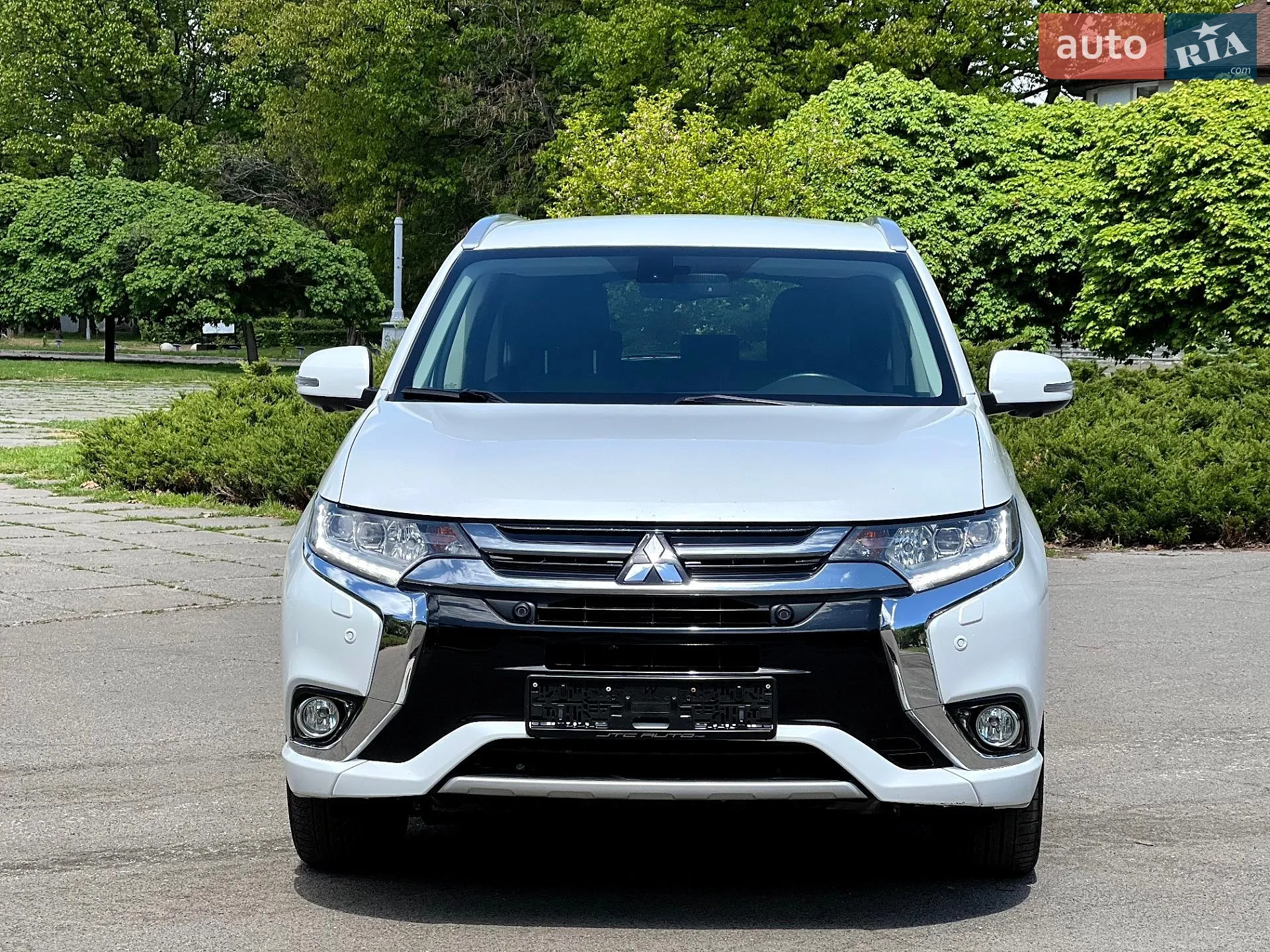 2016 Mitsubishi Outlander - мініатюра 2