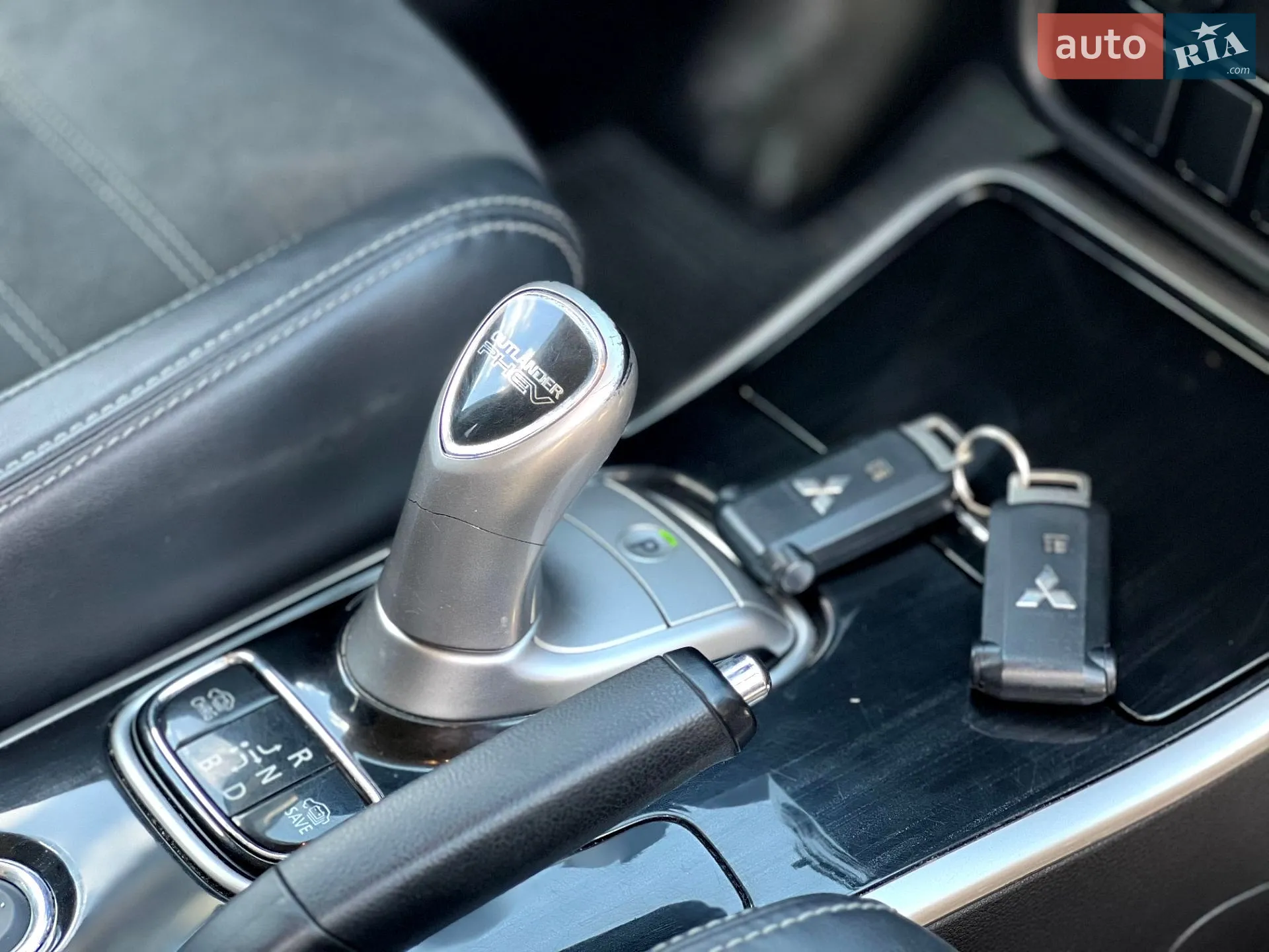2016 Mitsubishi Outlander - мініатюра 14