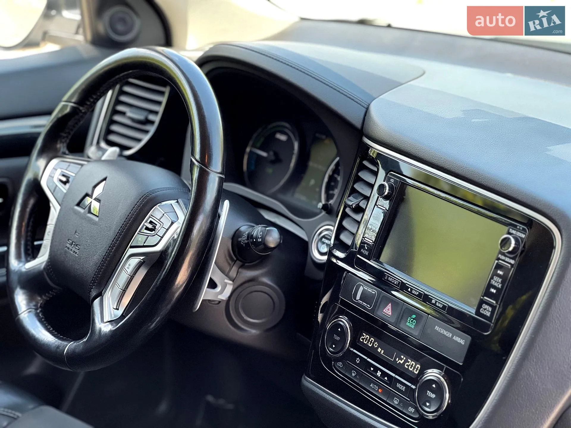 2016 Mitsubishi Outlander - мініатюра 19