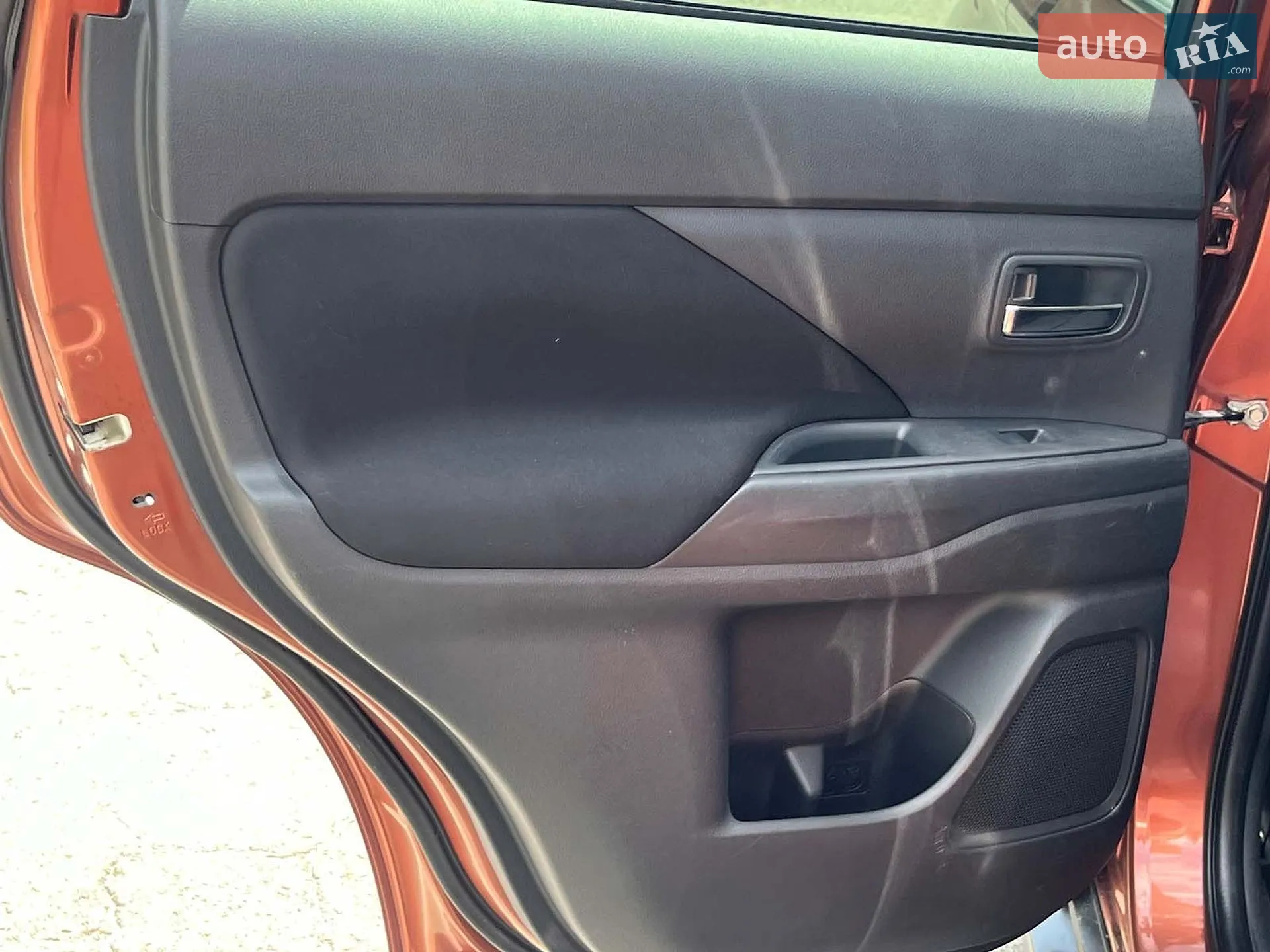 2012 Mitsubishi Outlander - мініатюра 26