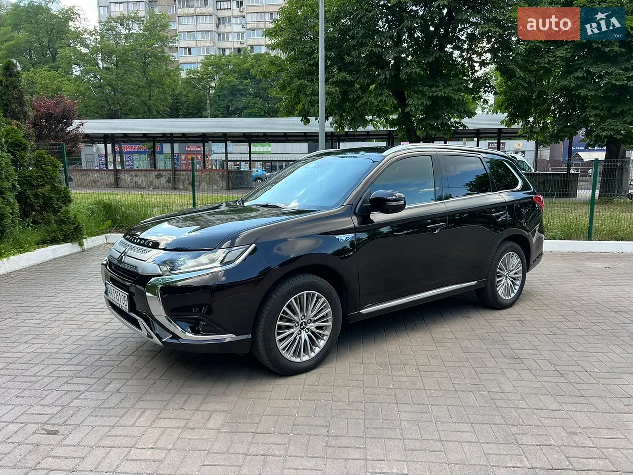 2021 Mitsubishi Outlander - мініатюра 12