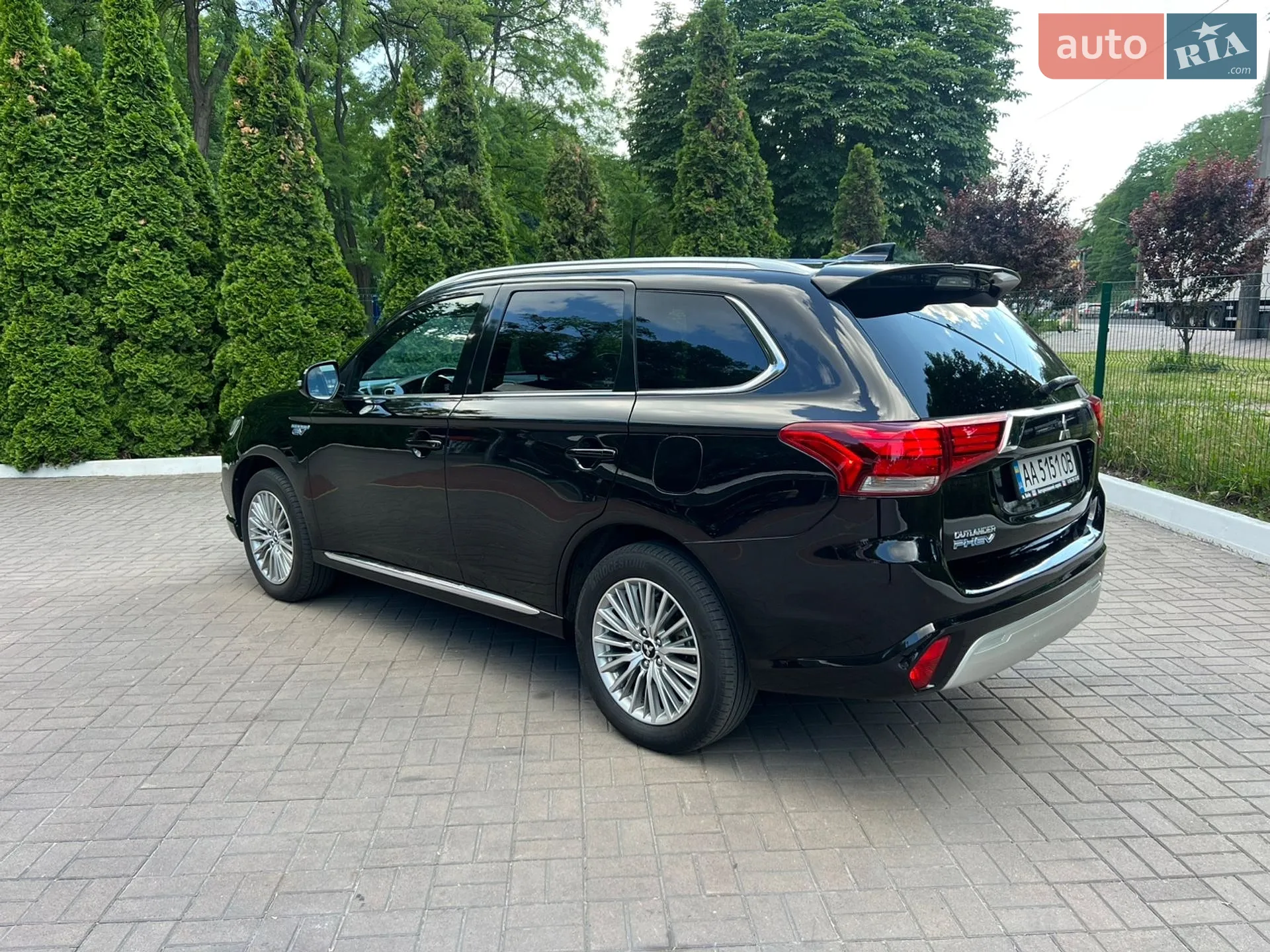 2021 Mitsubishi Outlander - мініатюра 9