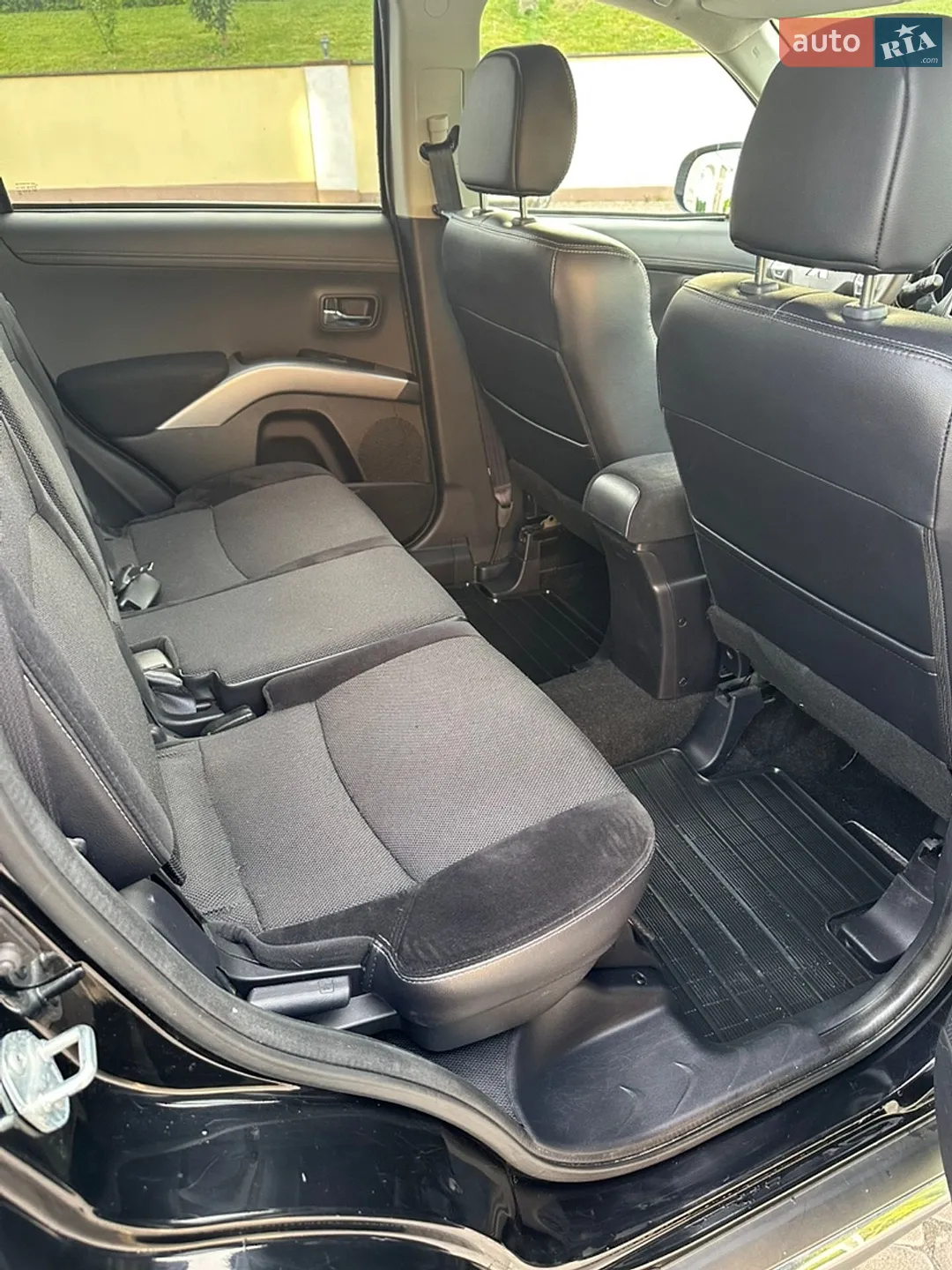 2011 Mitsubishi Outlander - мініатюра 26