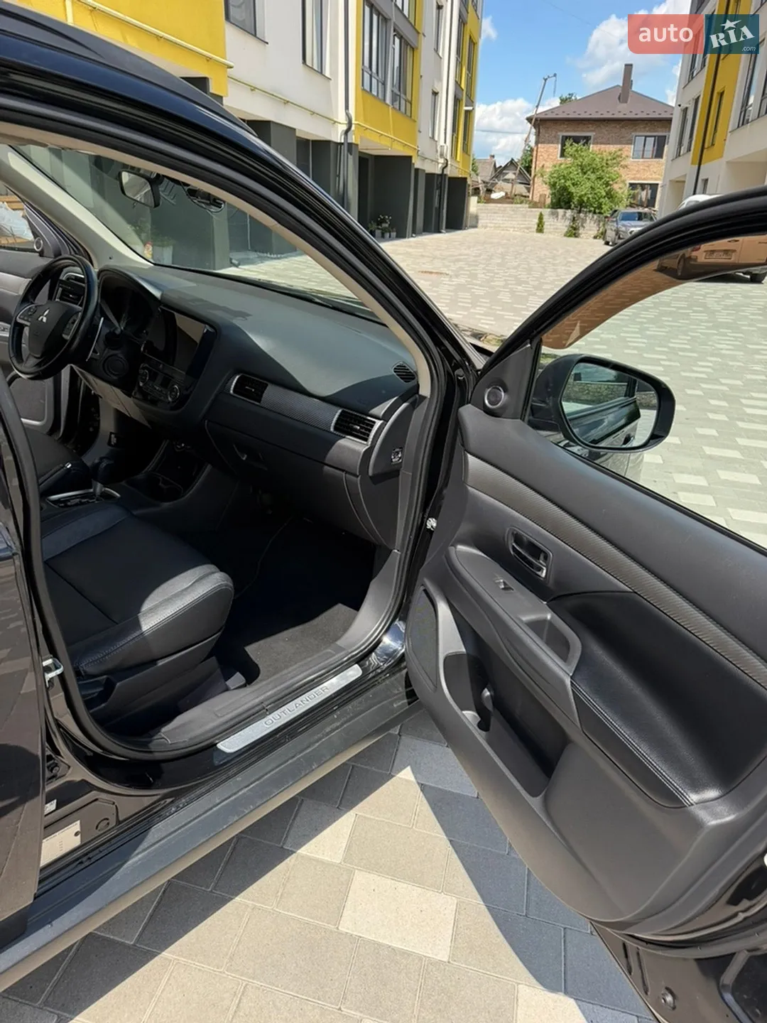 2013 Mitsubishi Outlander - мініатюра 13
