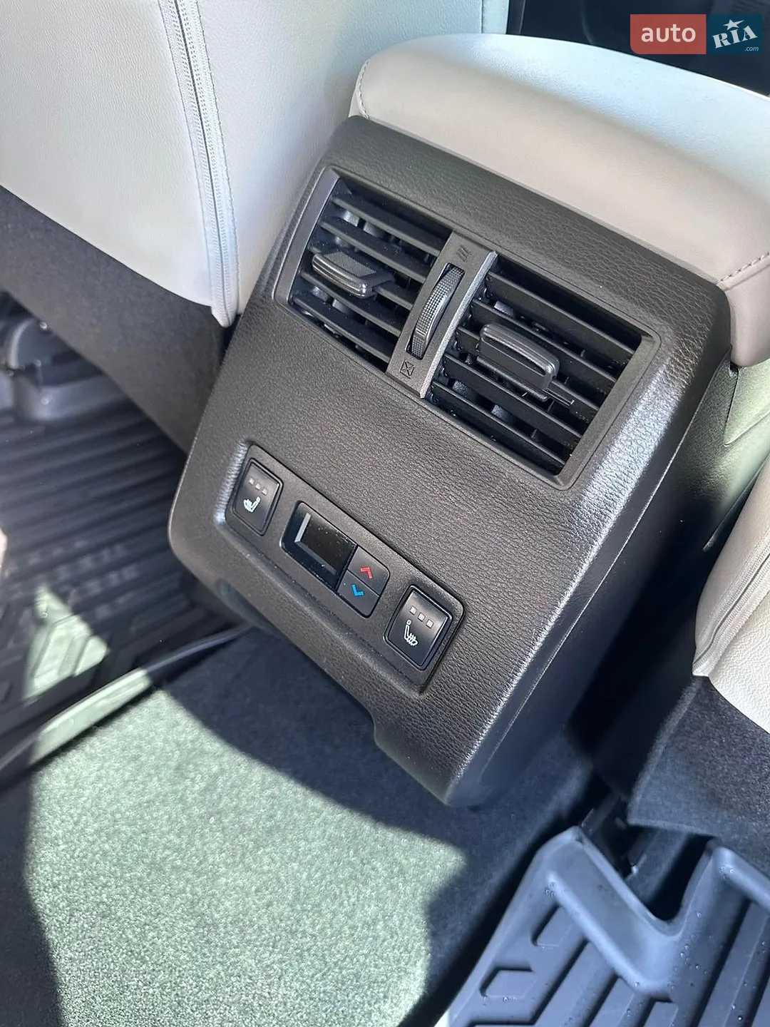 2022 Mitsubishi Outlander - мініатюра 4